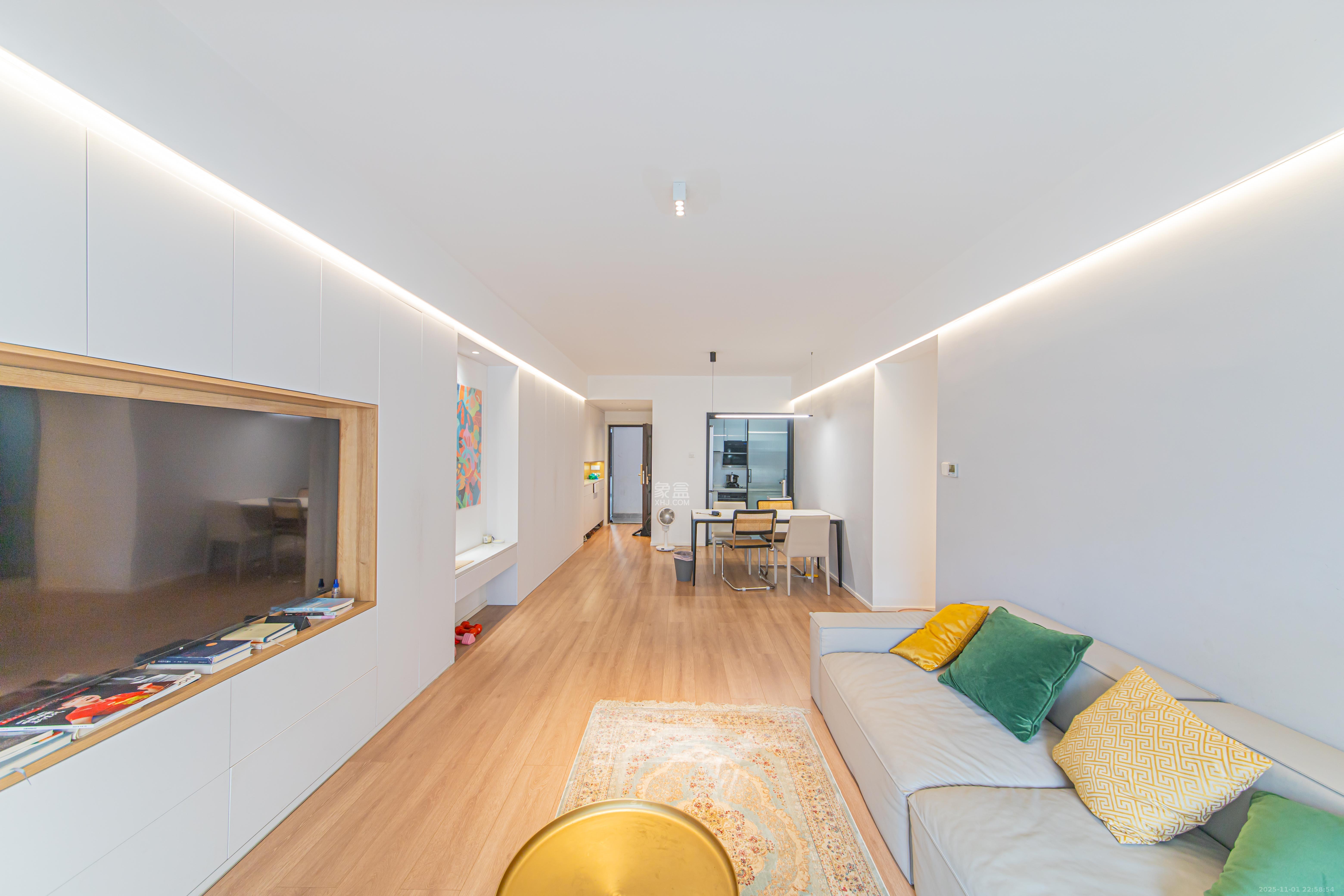 北辰中央公园DF区 3室2厅2卫 123.0万 北辰中央公园DF区 3室2厅2卫 123.0万客厅