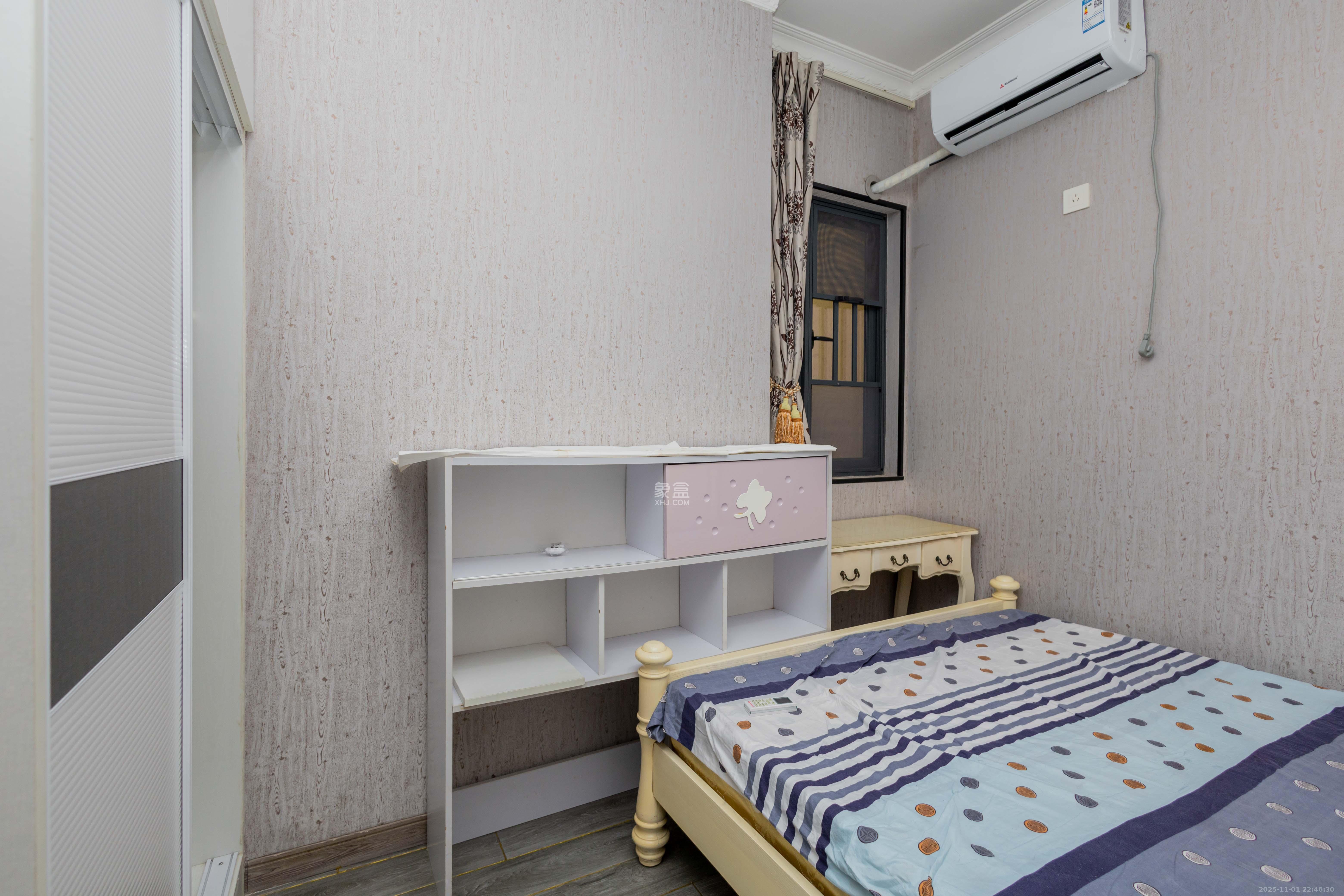 爵世名邸东湖(东湖壹号企业总部基地) 3室2厅1卫 78.0万 爵世名邸东湖(东湖壹号企业总部基地) 3室2厅1卫 78.0万卧室