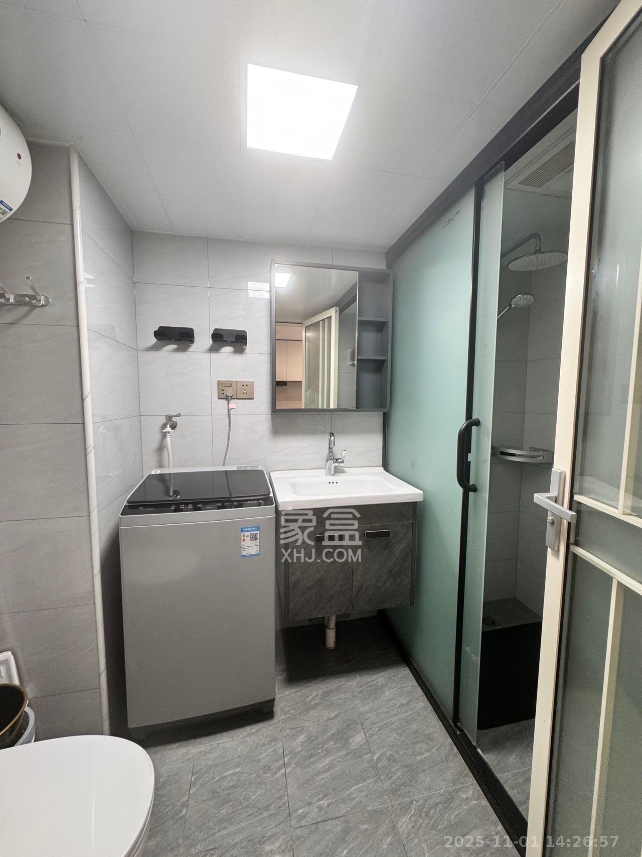 藏珑湖上公馆  2室1厅1卫    2700.0元/月室内图