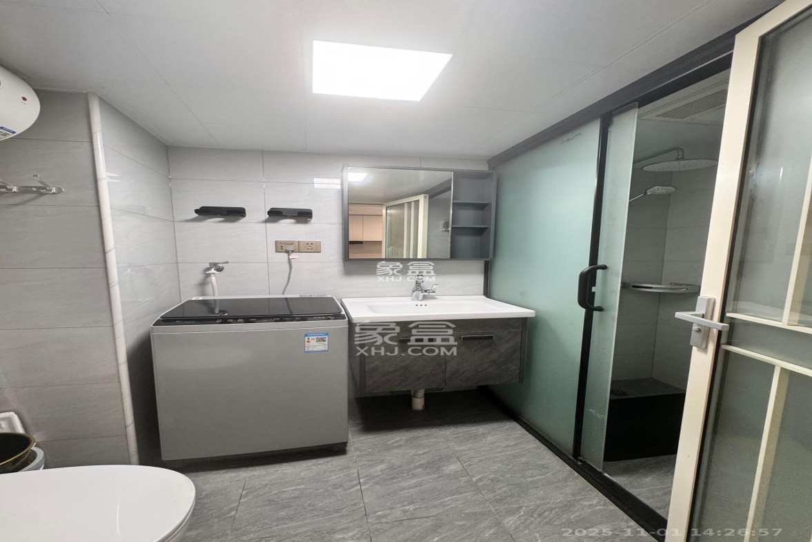 藏珑湖上公馆 2室1厅1卫 2700.0元/月 藏珑湖上公馆 2室1厅1卫 2700.0元/月室内图