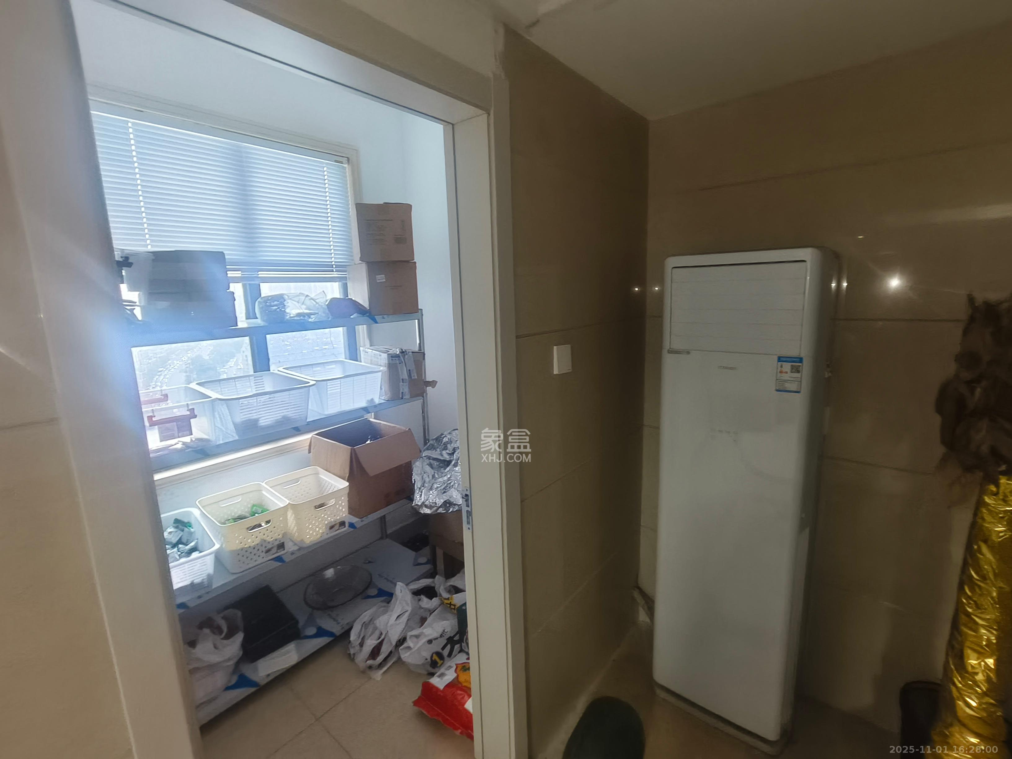 湘江世纪城富湾国际 4室2厅2卫 10000.0元/月 湘江世纪城富湾国际 4室2厅2卫 10000.0元/月室内图