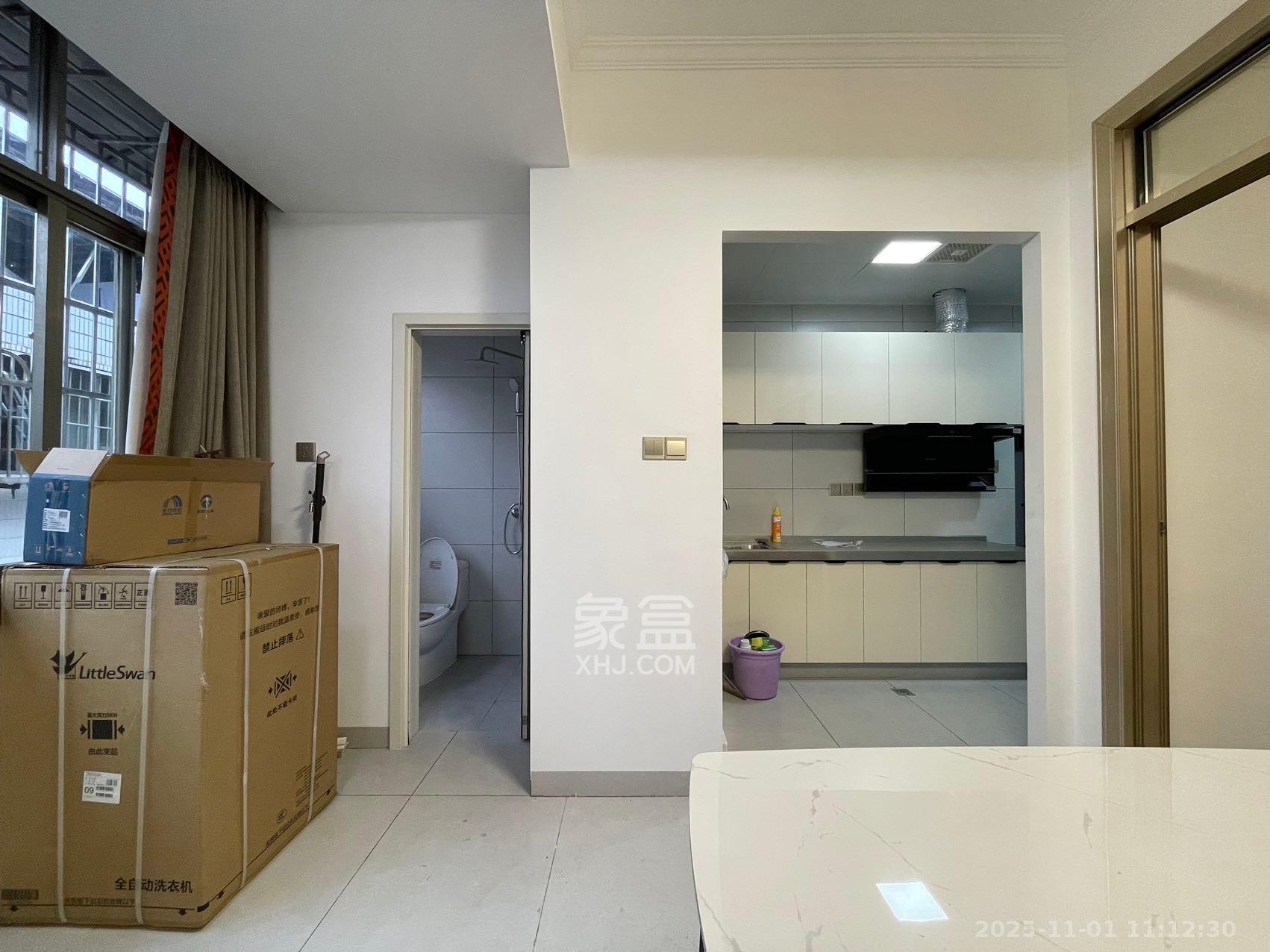 汽车西站商贸城(河西望城坡) 1室1厅1卫 1200.0元/月 汽车西站商贸城(河西望城坡) 1室1厅1卫 1200.0元/月室内图