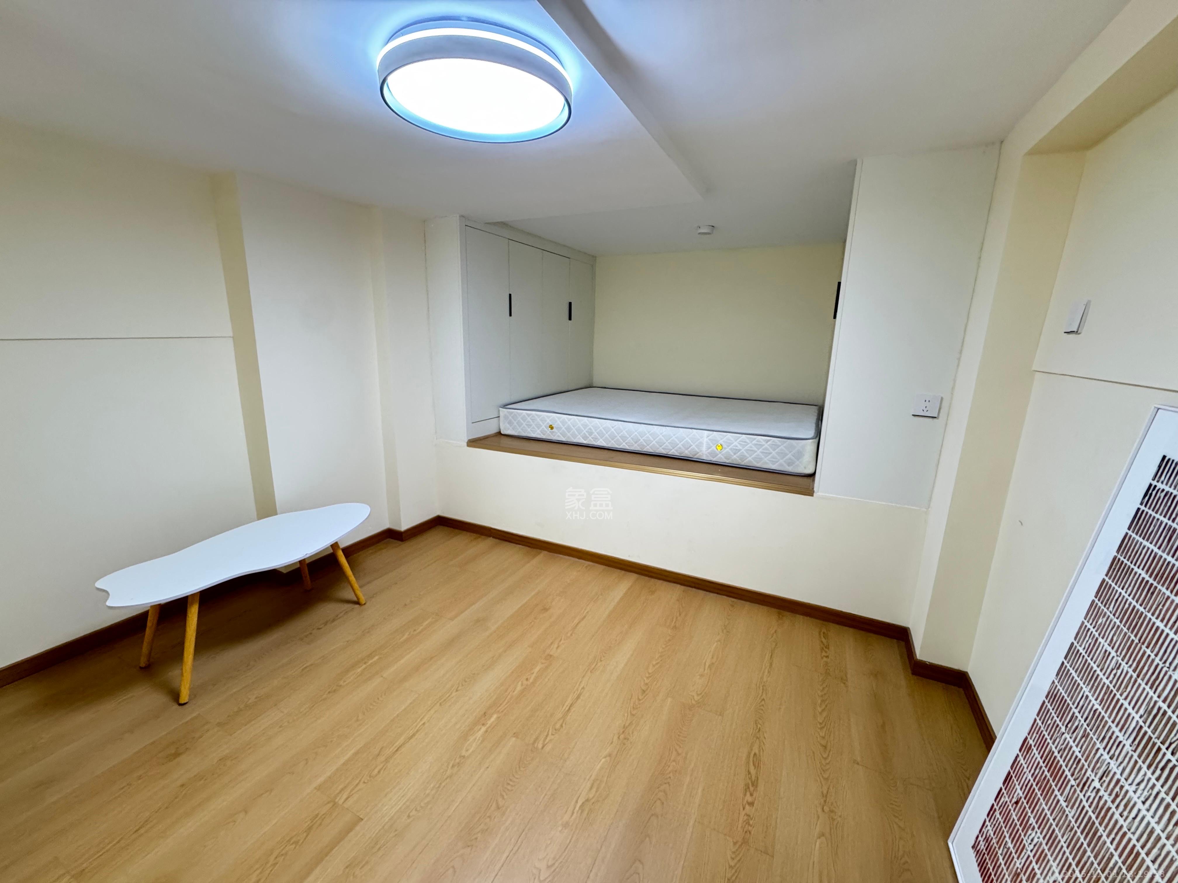 复地滨江金融中心  1室1厅1卫    2300.0元/月室内图