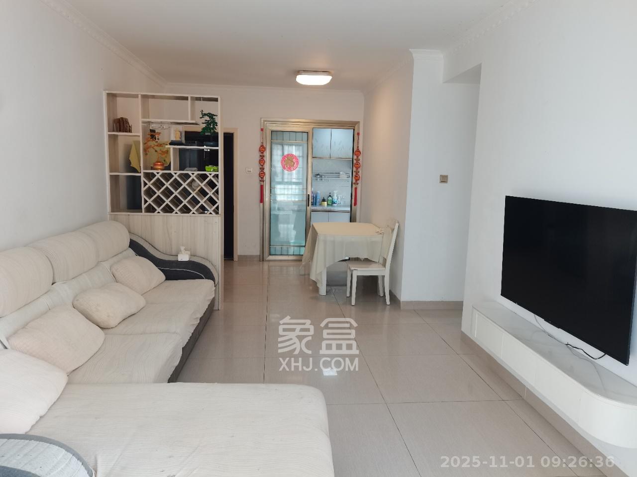 天麓尚层  3室2厅1卫    2100.0元/月室内图