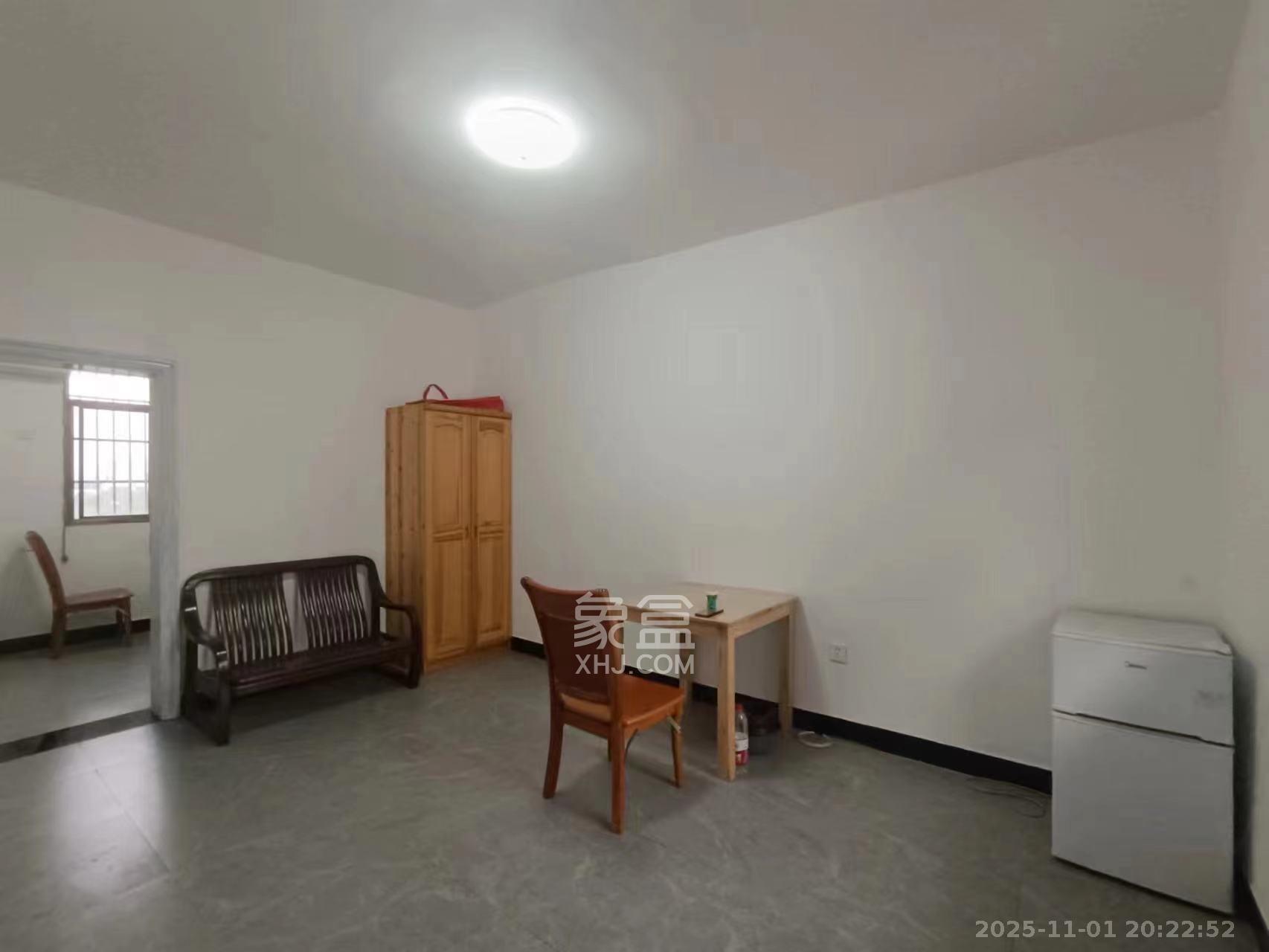 砂子塘社区  1室1厅1卫    1200.0元/月室内图