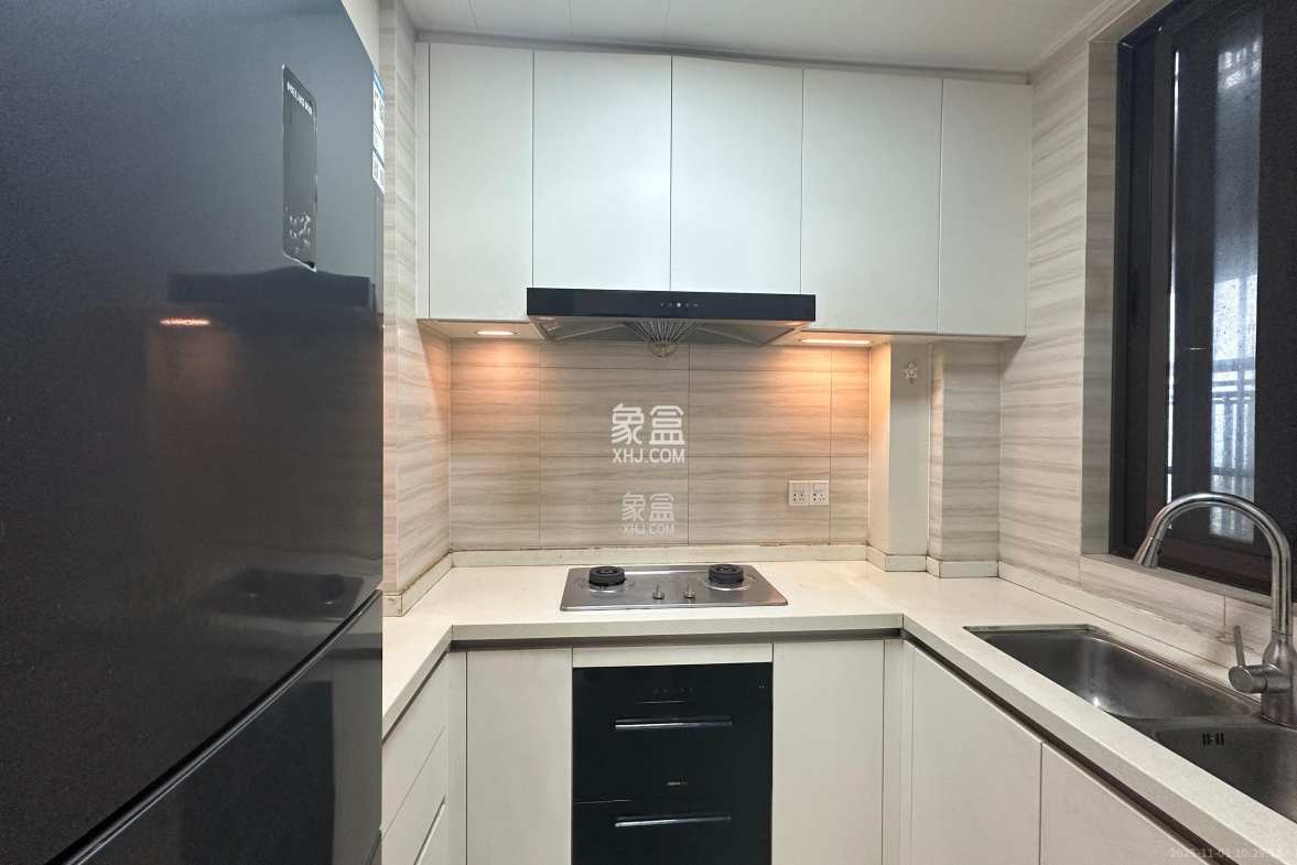 新城国际花都 3室2厅1卫 1700.0元/月 新城国际花都 3室2厅1卫 1700.0元/月室内图