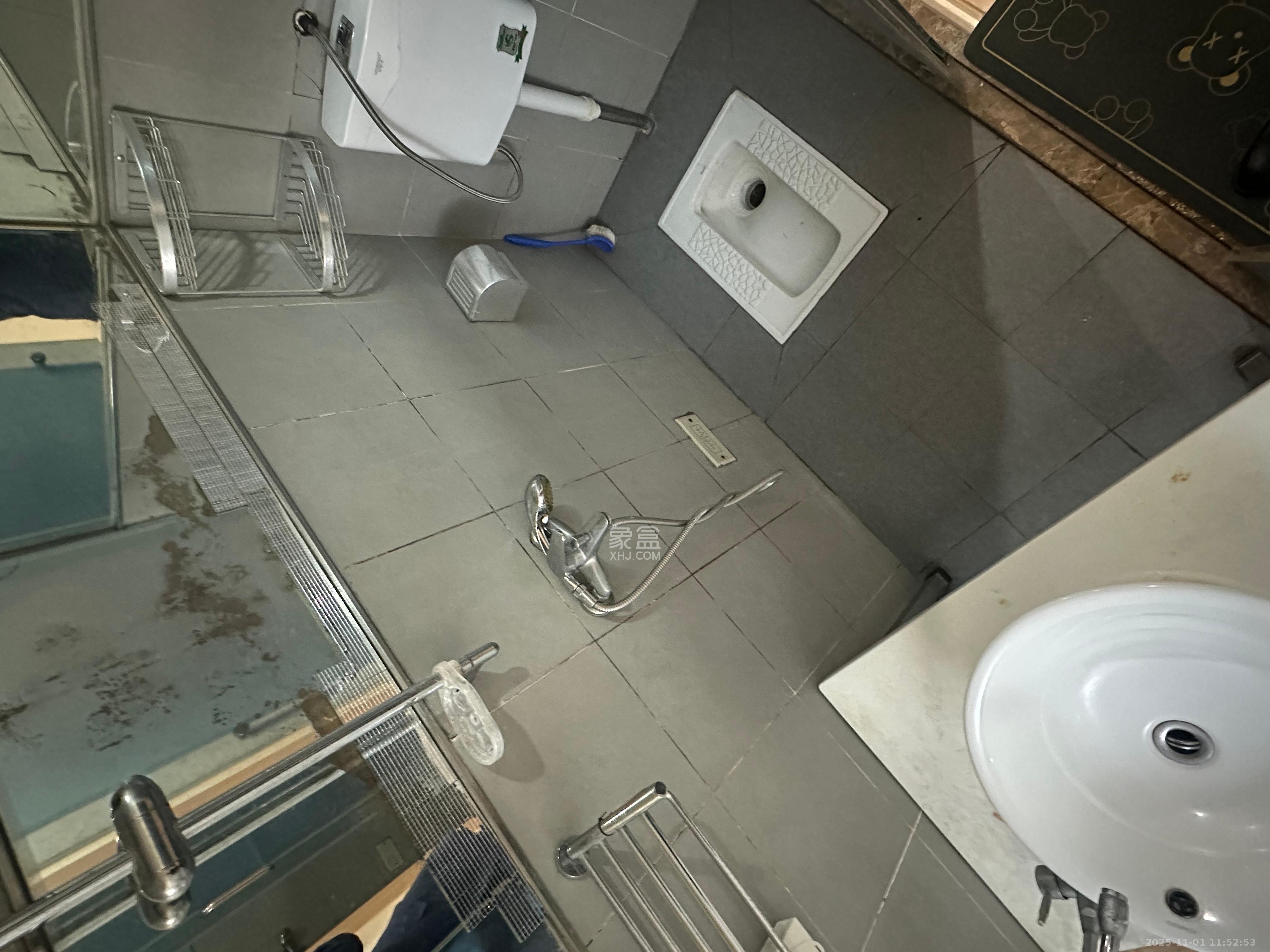 华润凤凰城一期 1室1厅1卫 1700.0元/月 华润凤凰城一期 1室1厅1卫 1700.0元/月室内图