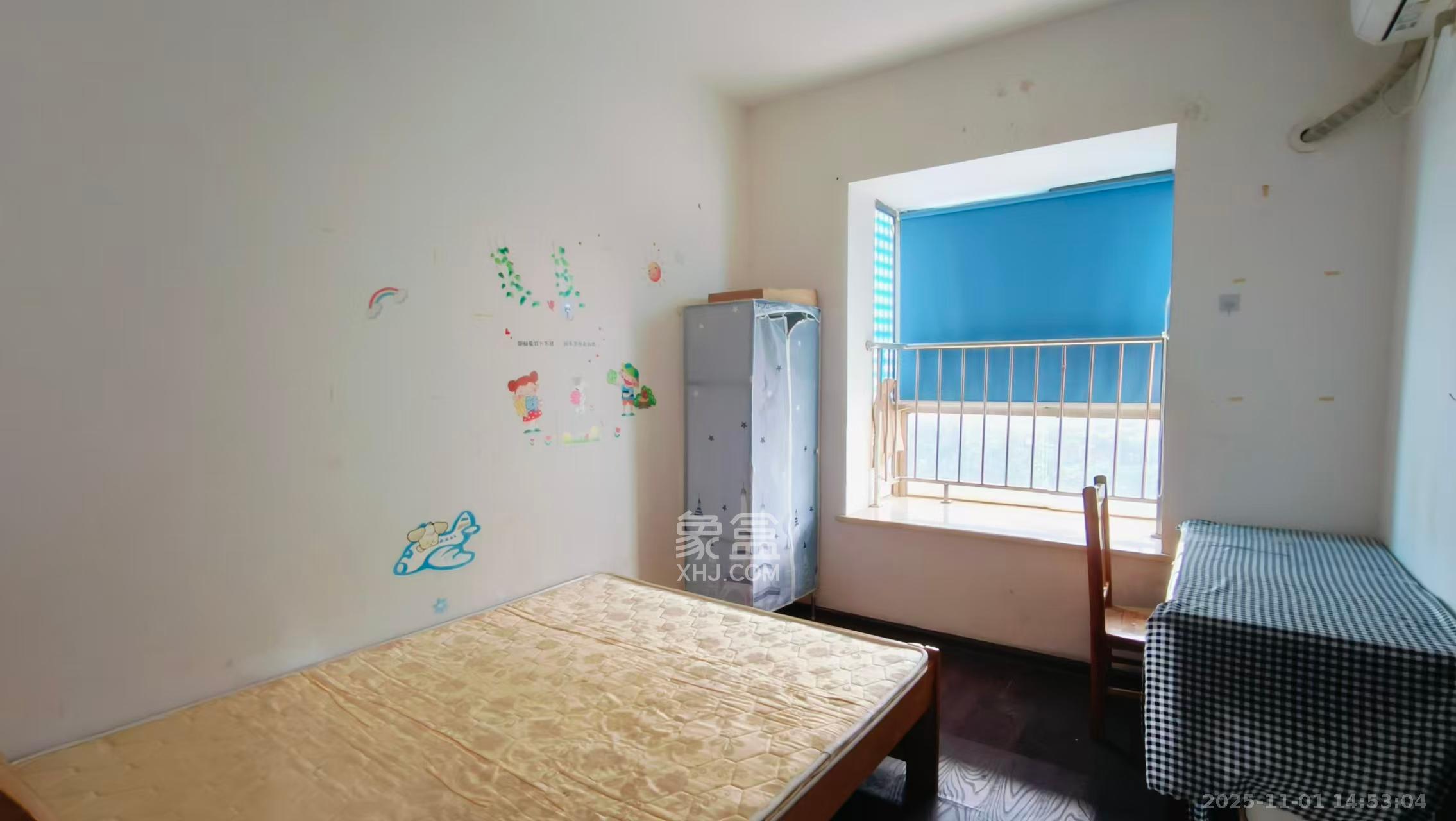 西岸润泽府  3室2厅2卫    2700.0元/月室内图