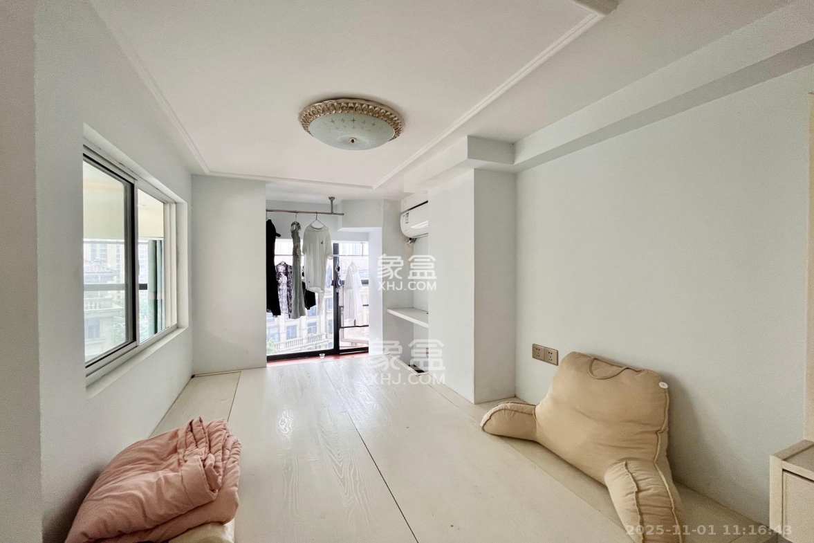 达美美立方 2室2厅2卫 2200.0元/月 达美美立方 2室2厅2卫 2200.0元/月室内图