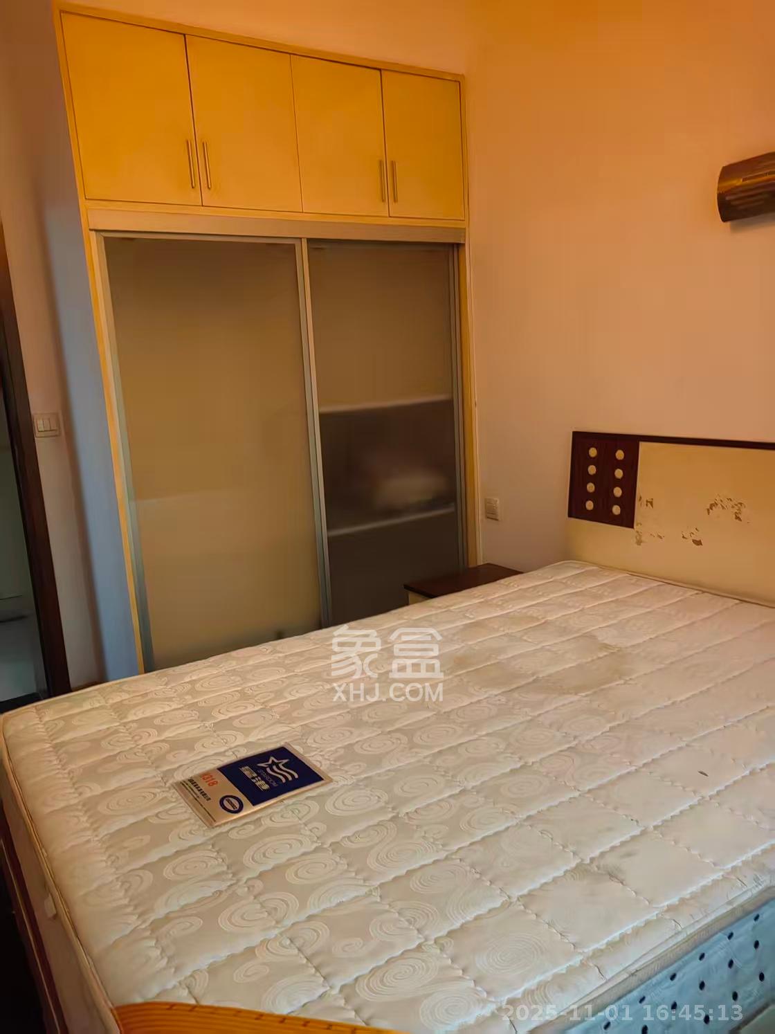 丹桂苑(国防科技大学单位房）  4室2厅2卫    3400.0元/月室内图