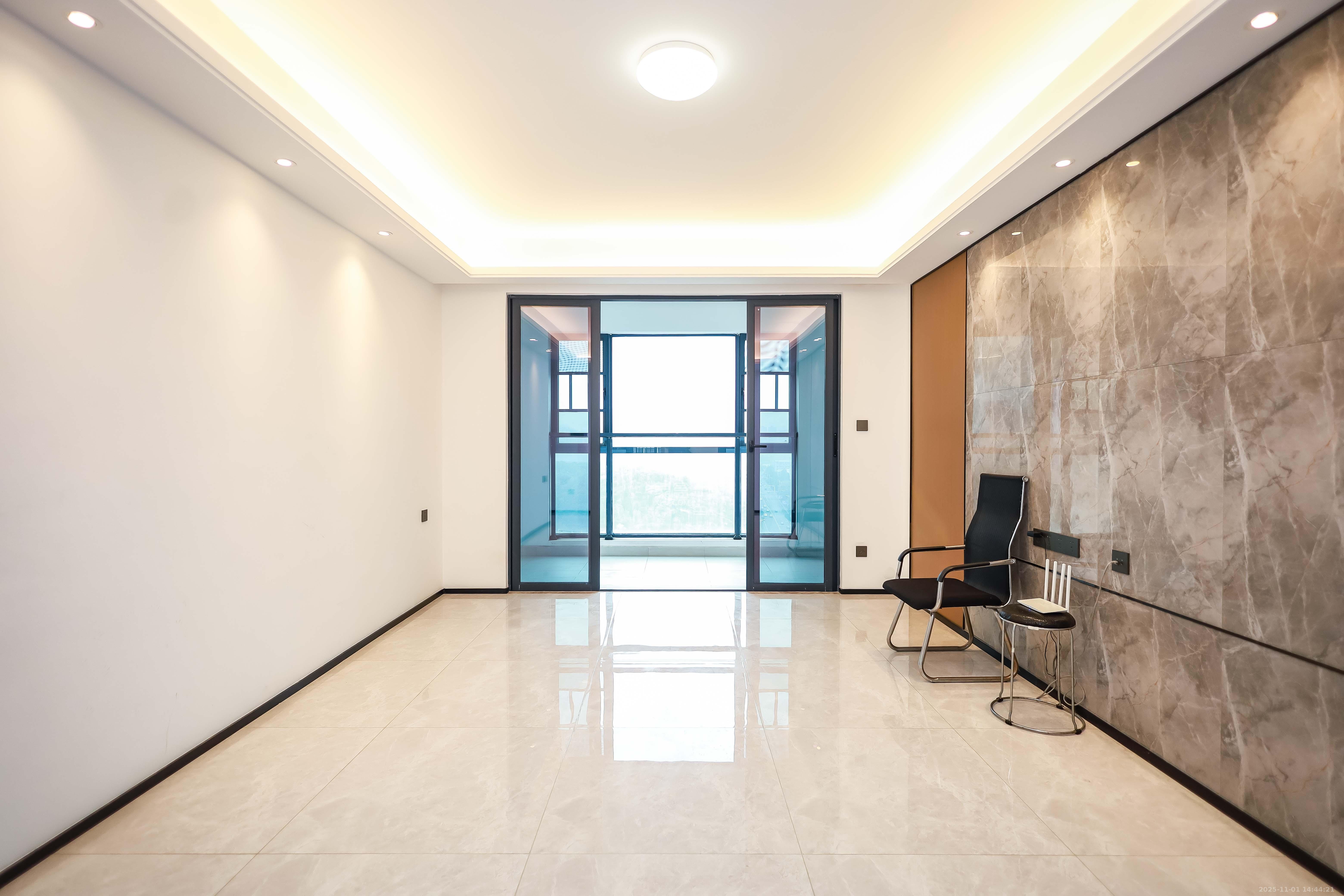 长房云西府一期  3室2厅2卫    116.0万