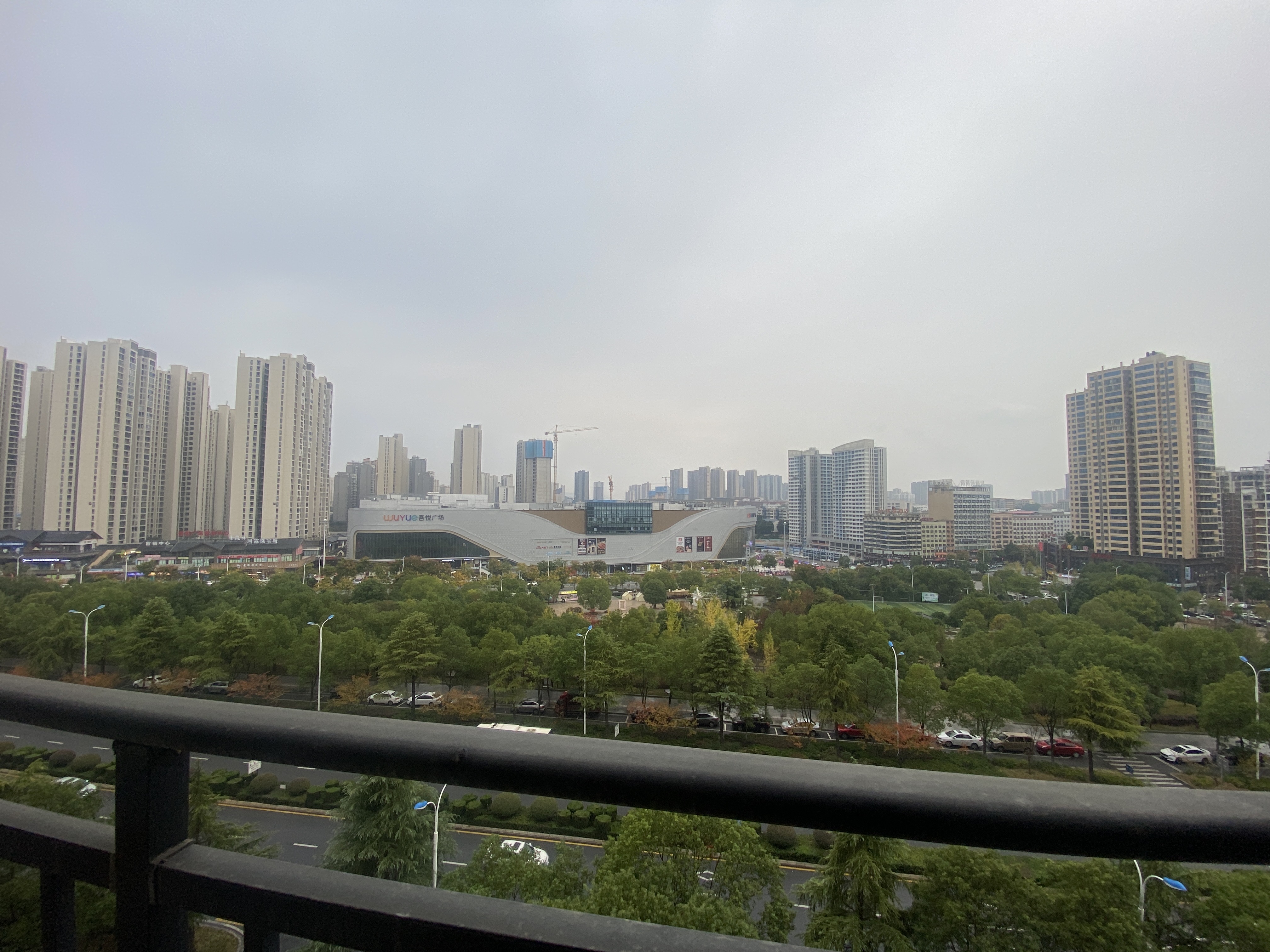 龙一星城 3室1厅2卫 63.8万 龙一星城 3室1厅2卫 63.8万客厅