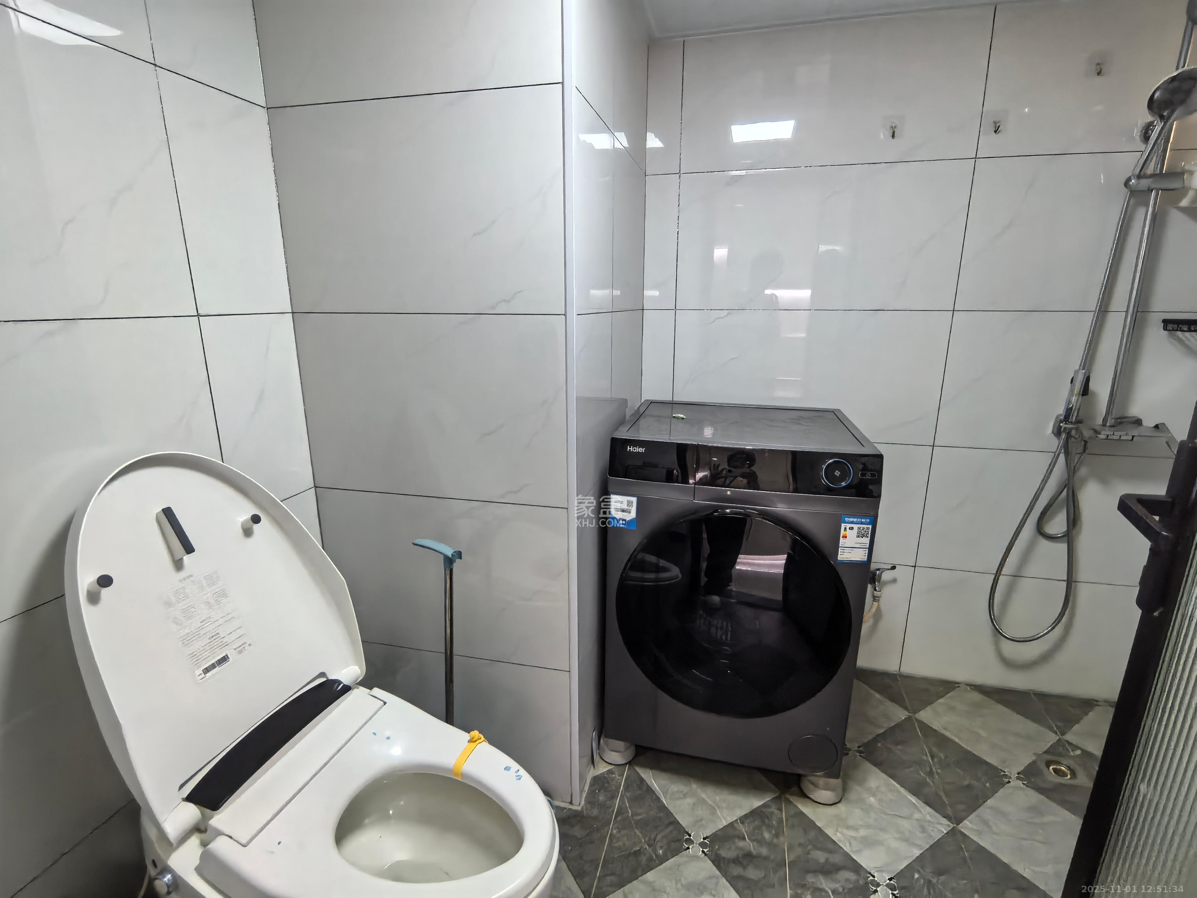 福晟钱隆国际(晟冉景苑) 2室0厅1卫 2200.0元/月 福晟钱隆国际(晟冉景苑) 2室0厅1卫 2200.0元/月室内图