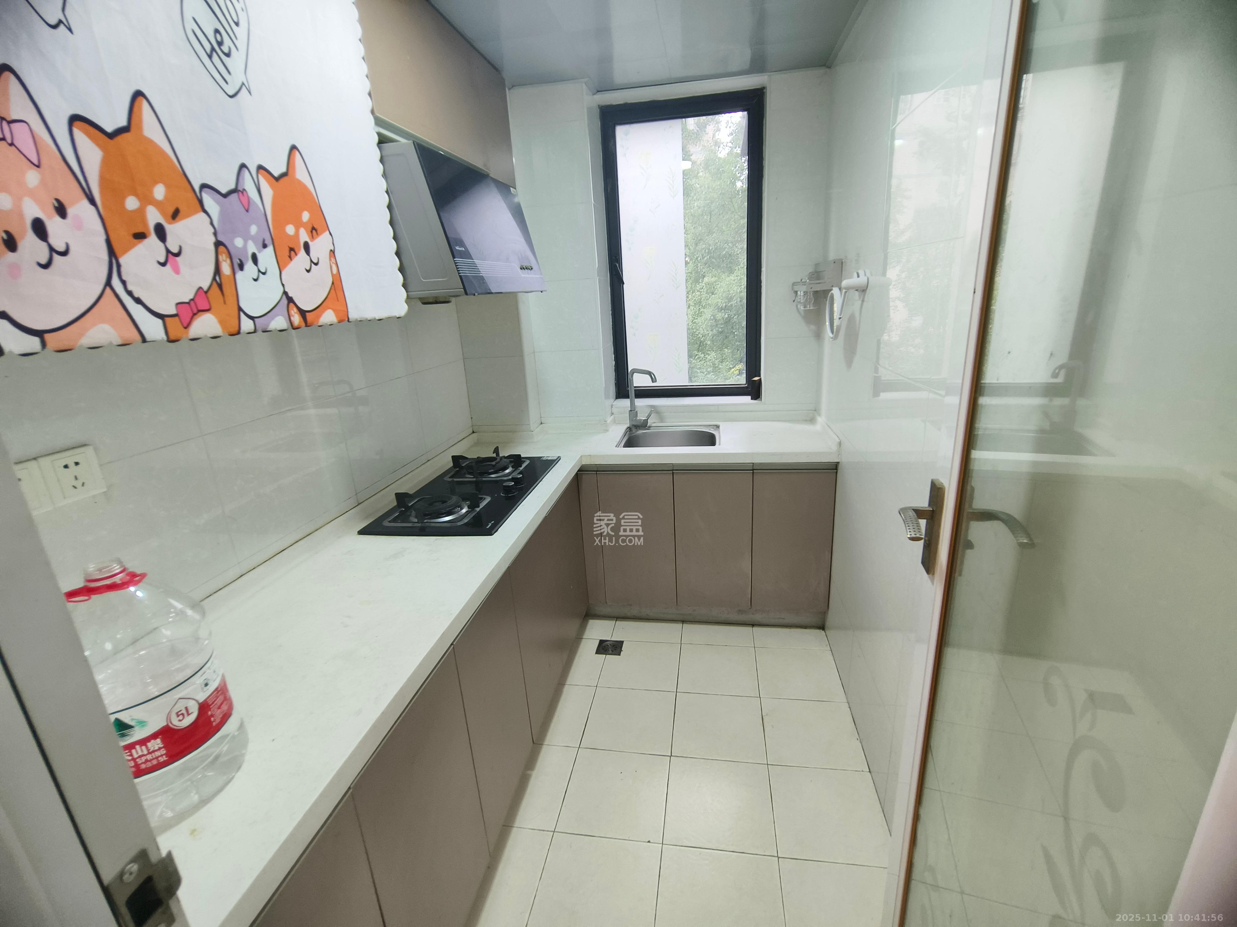 西城龙庭  1室1厅1卫    1500.0元/月 西城龙庭  1室1厅1卫    1500.0元/月室内图