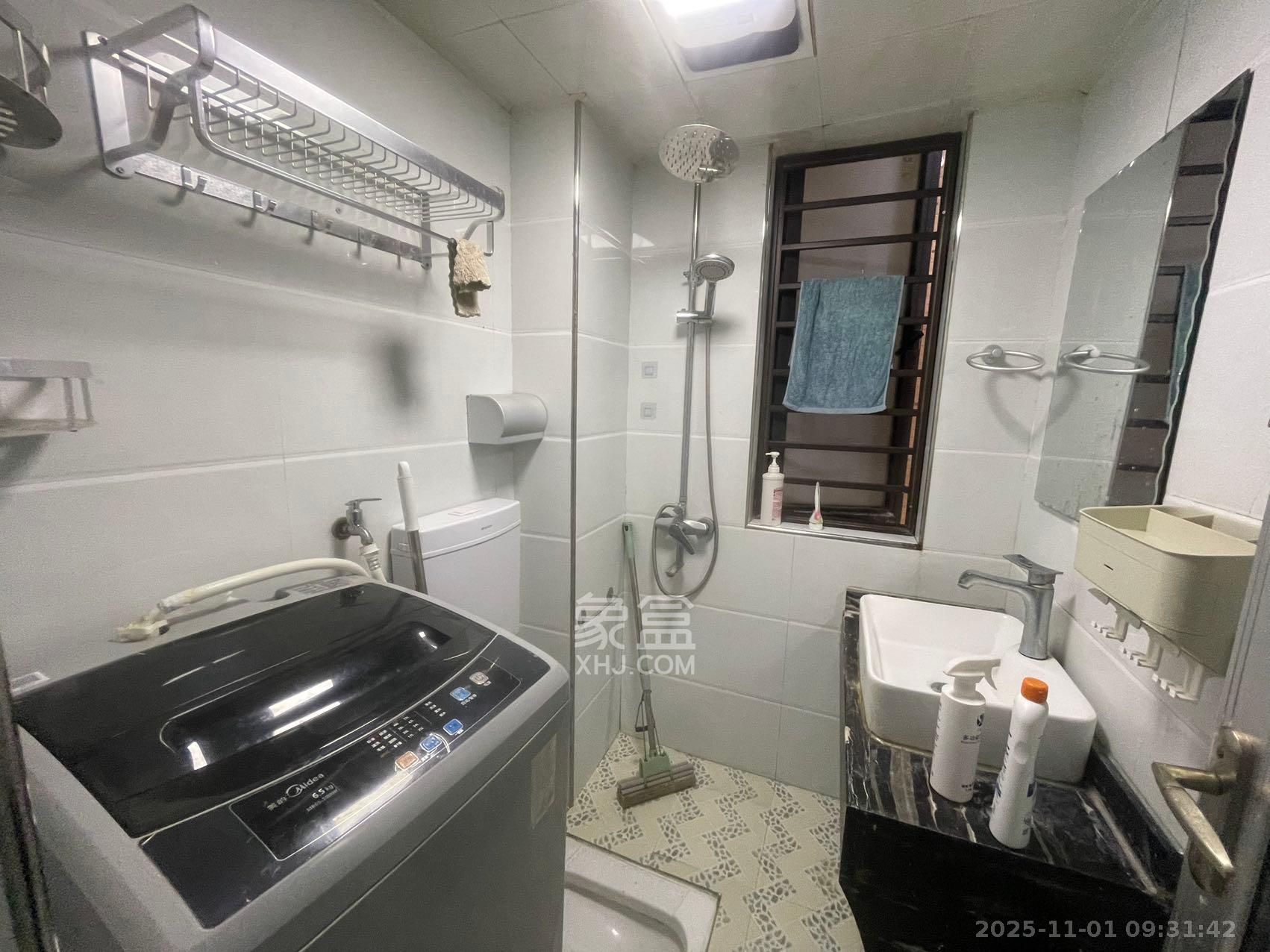 达美D6区  1室1厅1卫    2000.0元/月室内图