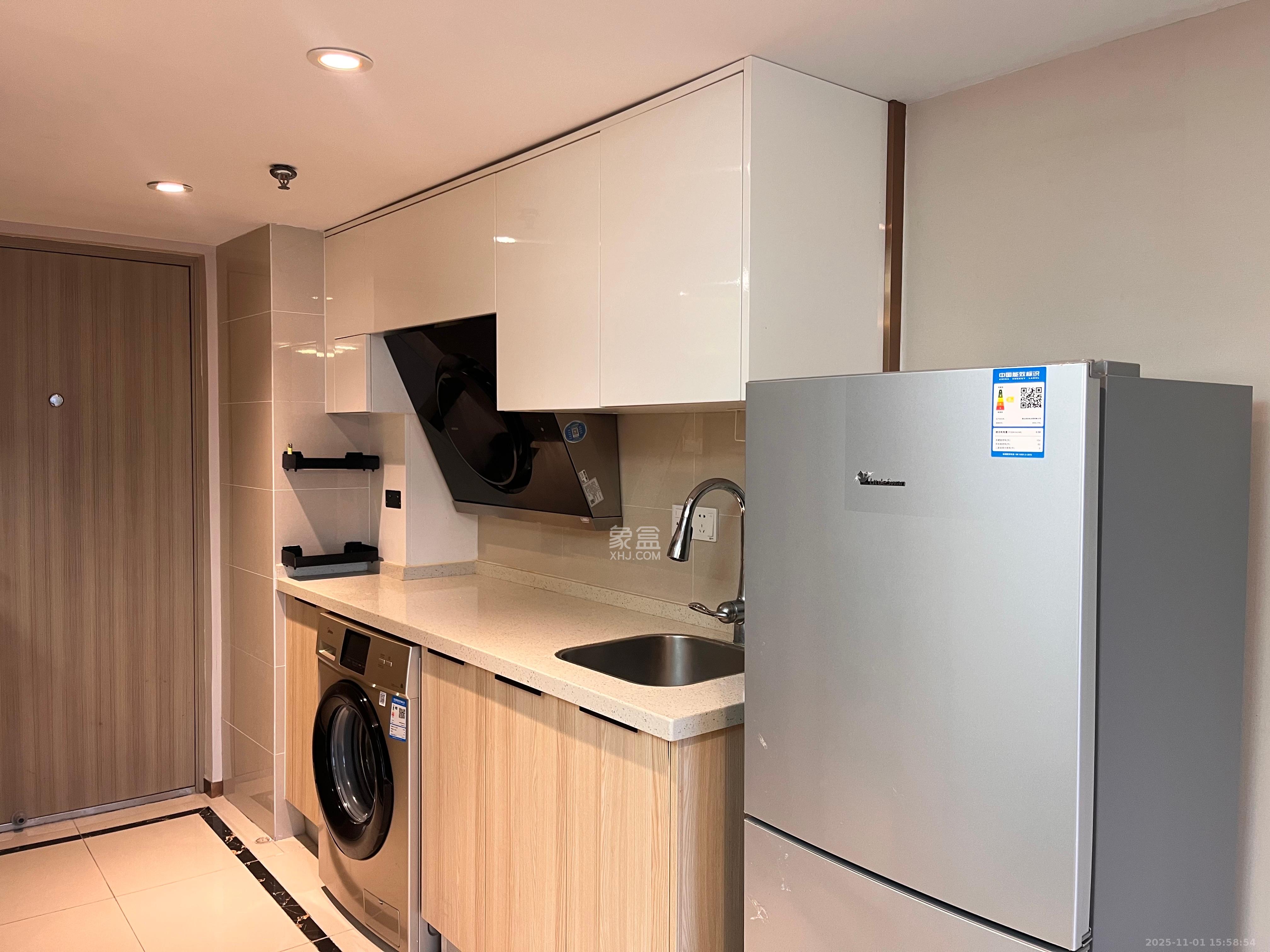 远洋外滩壹号 2室1厅1卫 2200.0元/月 远洋外滩壹号 2室1厅1卫 2200.0元/月室内图