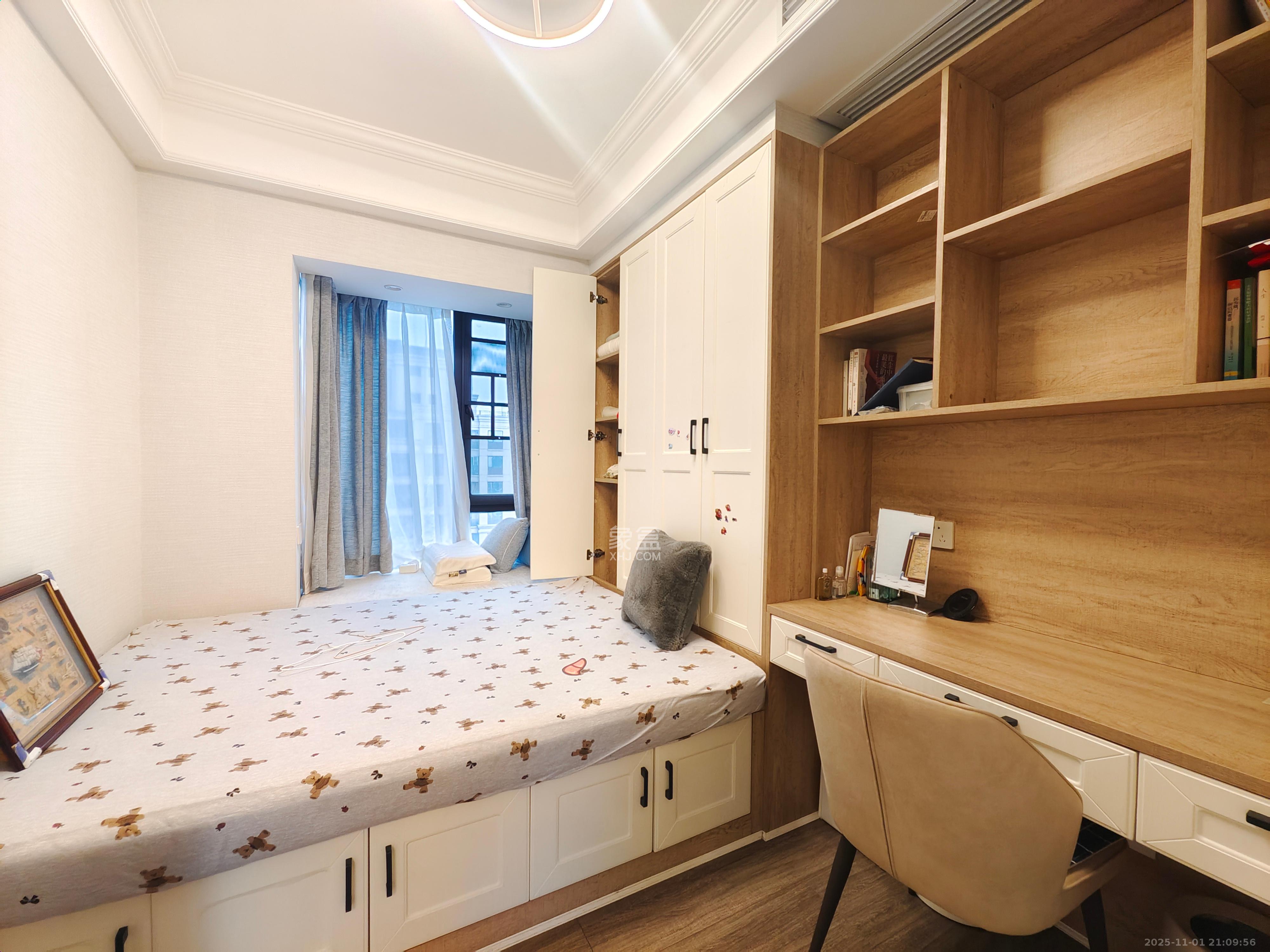 保利西海岸B区  2室2厅1卫    4000.0元/月 保利西海岸B区  2室2厅1卫    4000.0元/月室内图