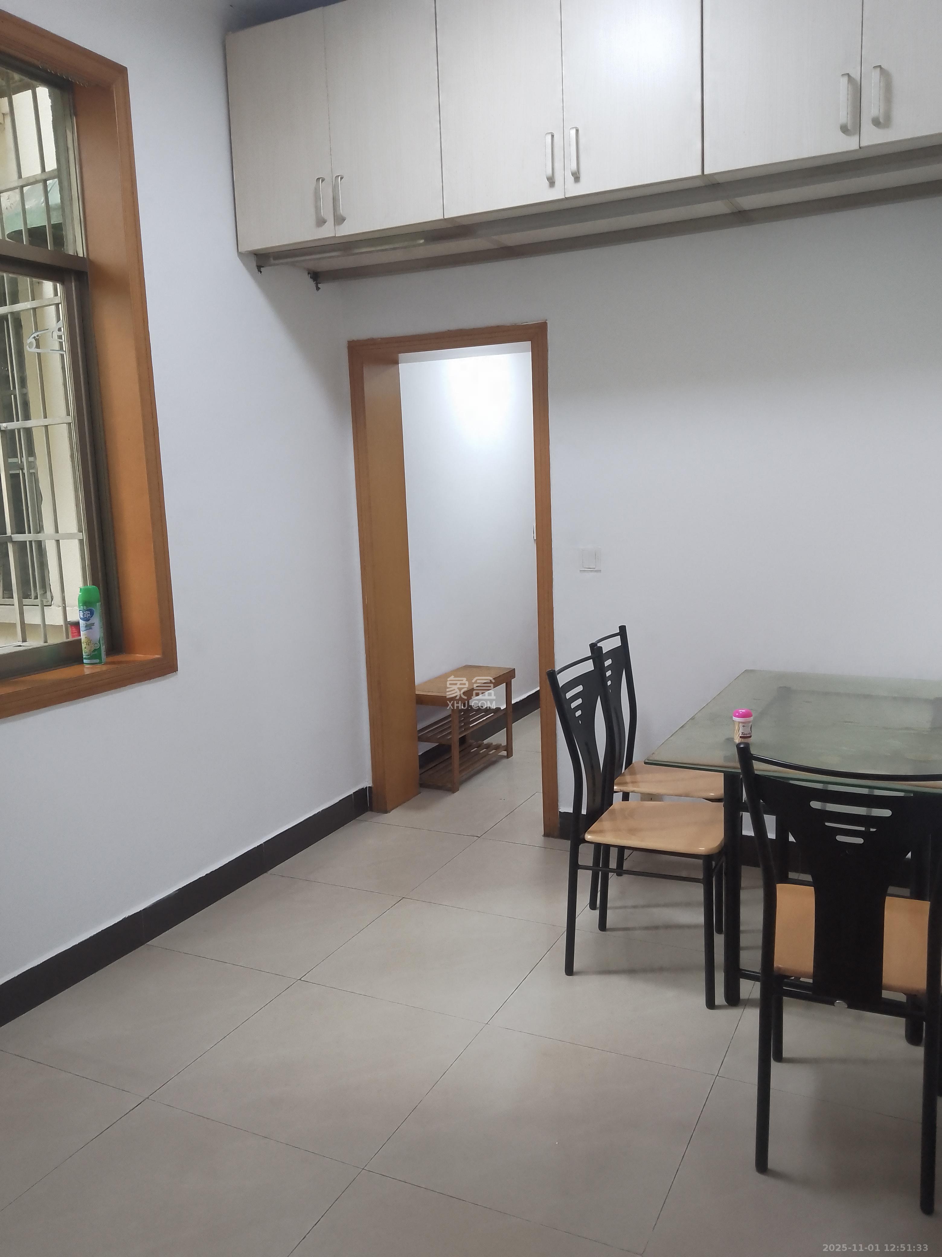 东瓜山三村(东电社区) 2室1厅1卫 1500.0元/月 东瓜山三村(东电社区) 2室1厅1卫 1500.0元/月室内图