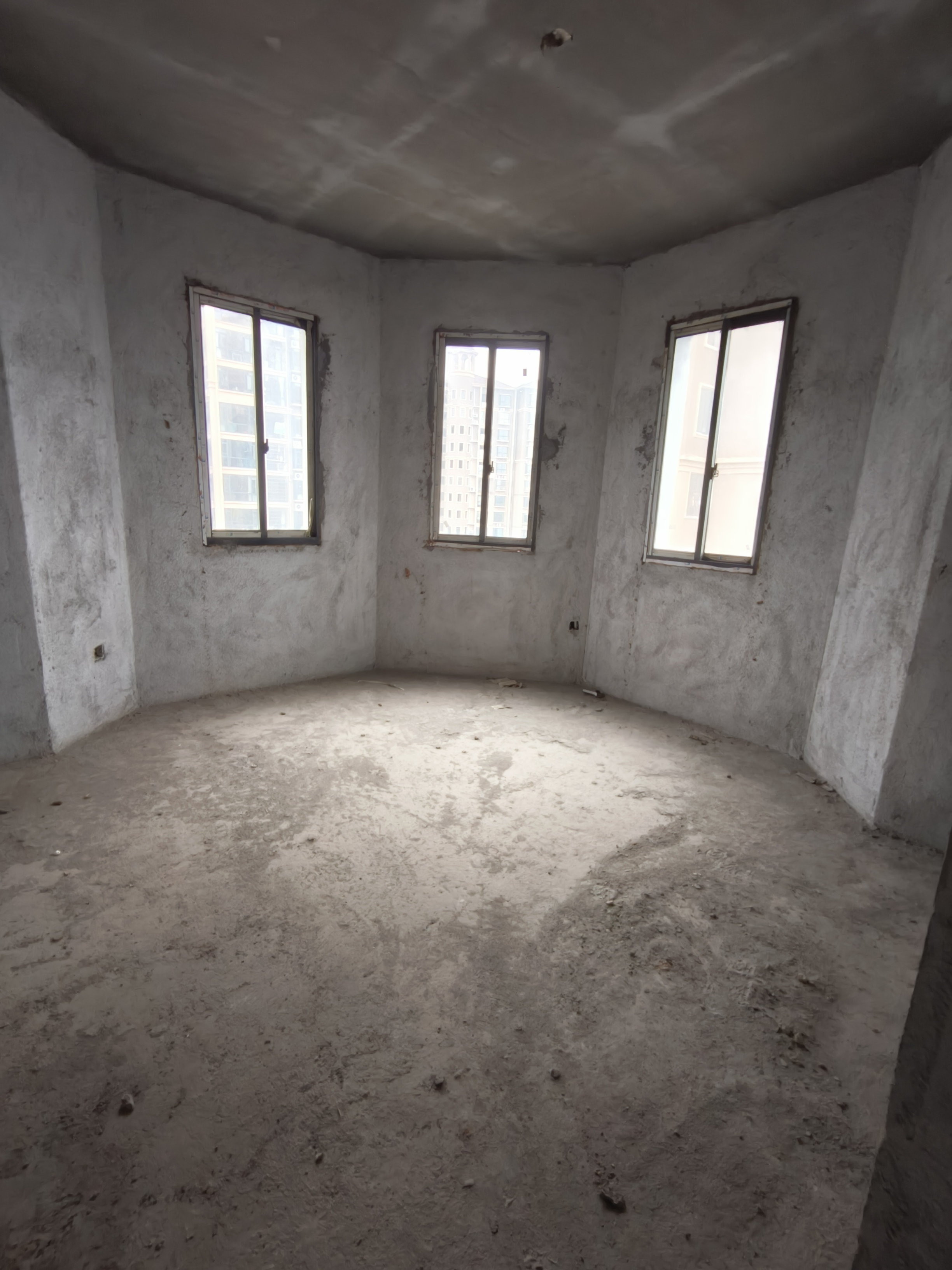 华剑首郡+五江珑悦  4室2厅2卫    59.8万客厅