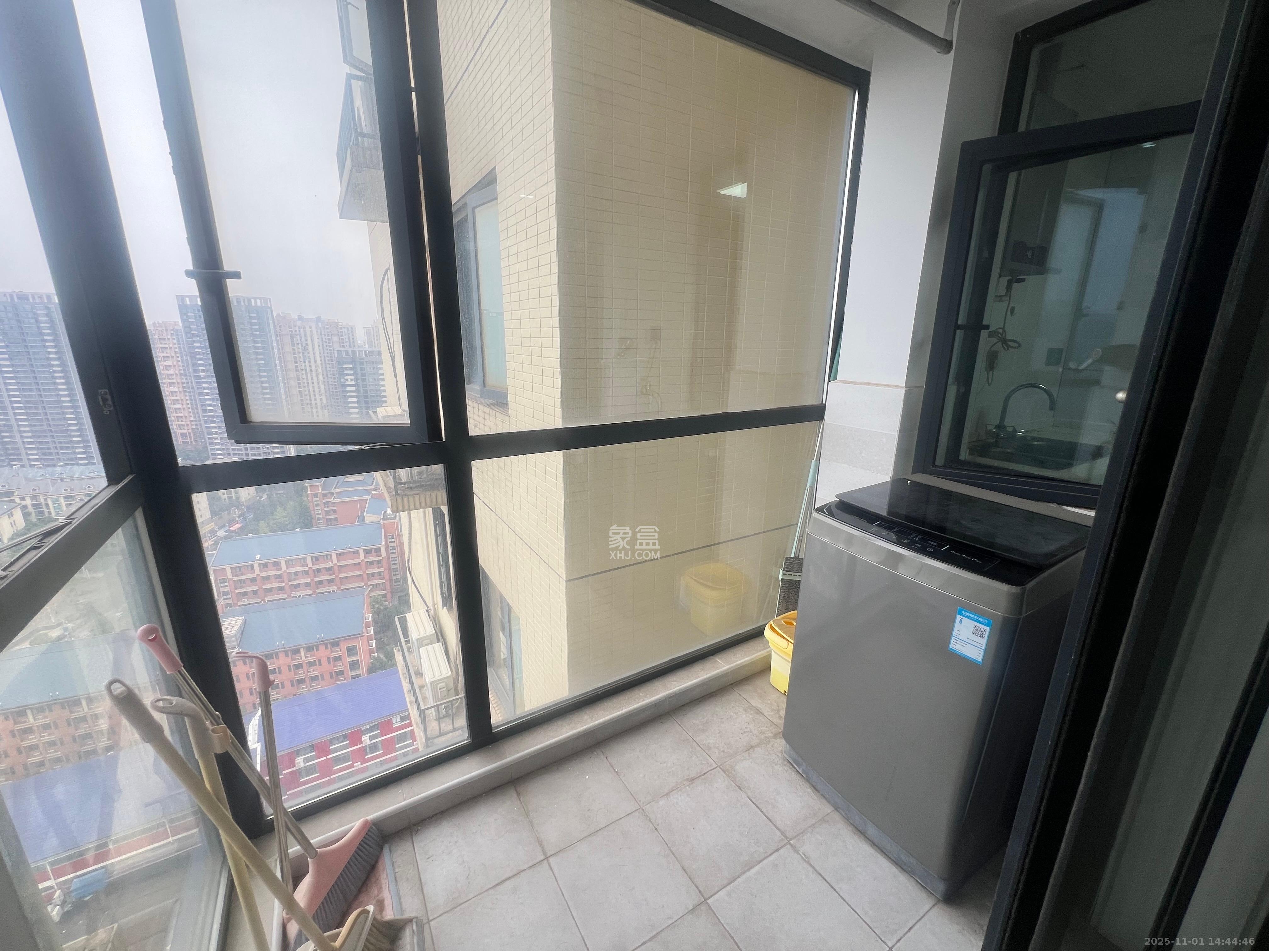 丽水熙园  3室2厅2卫    2600.0元/月室内图