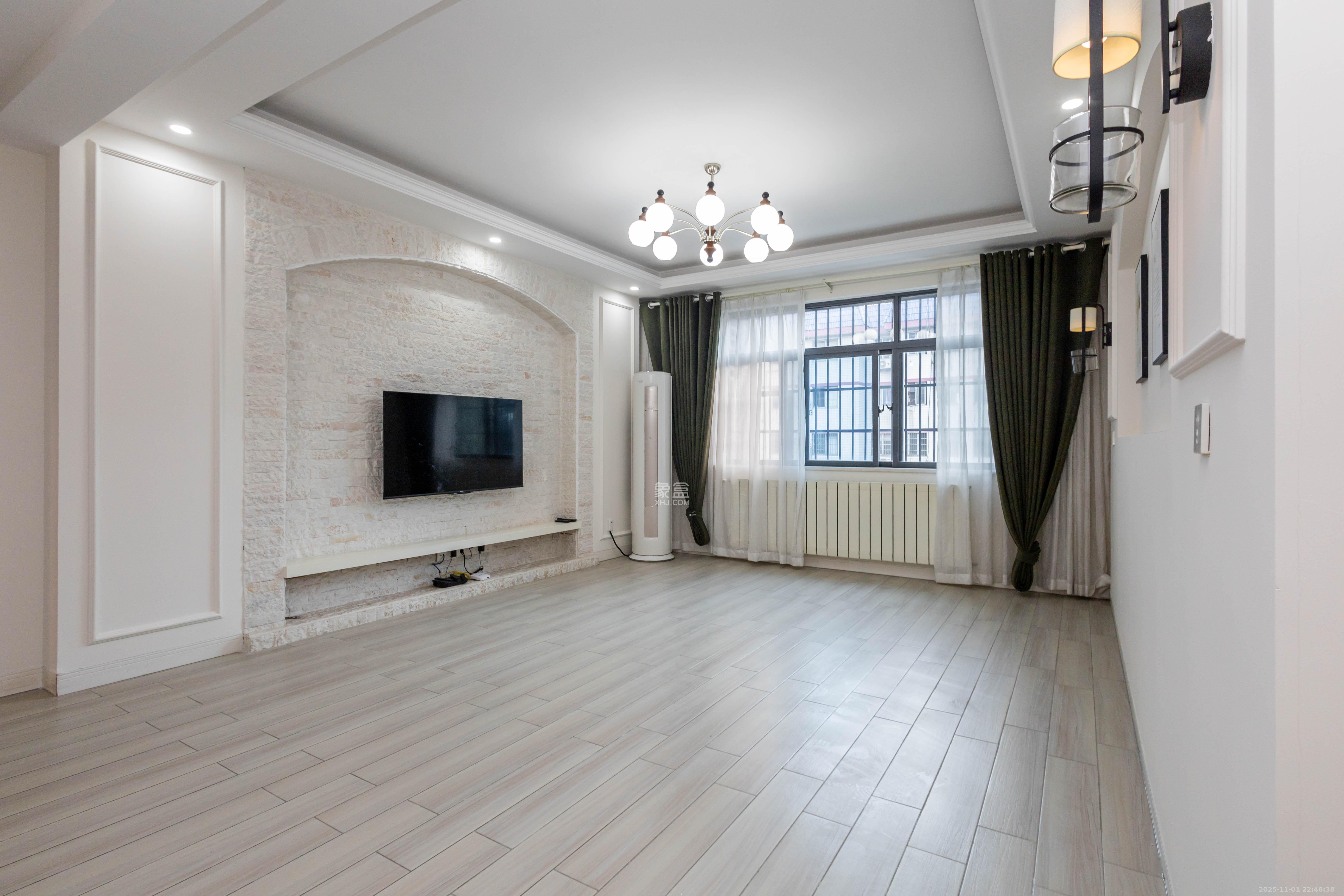 辉宏橄榄城  4室2厅2卫    105.0万 辉宏橄榄城  4室2厅2卫    105.0万客厅