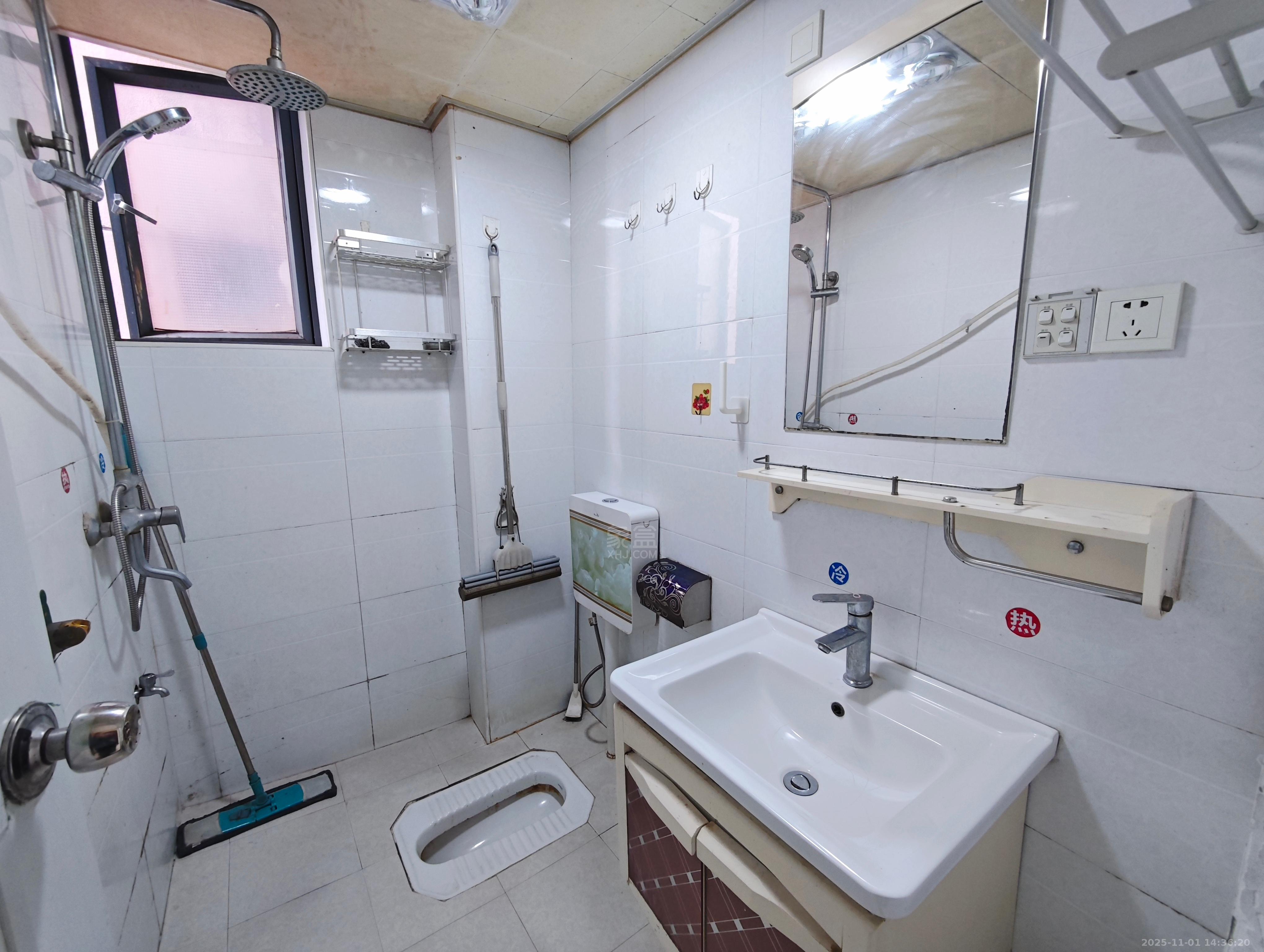 丰园大厦  2室1厅1卫    1300.0元/月 丰园大厦  2室1厅1卫    1300.0元/月室内图