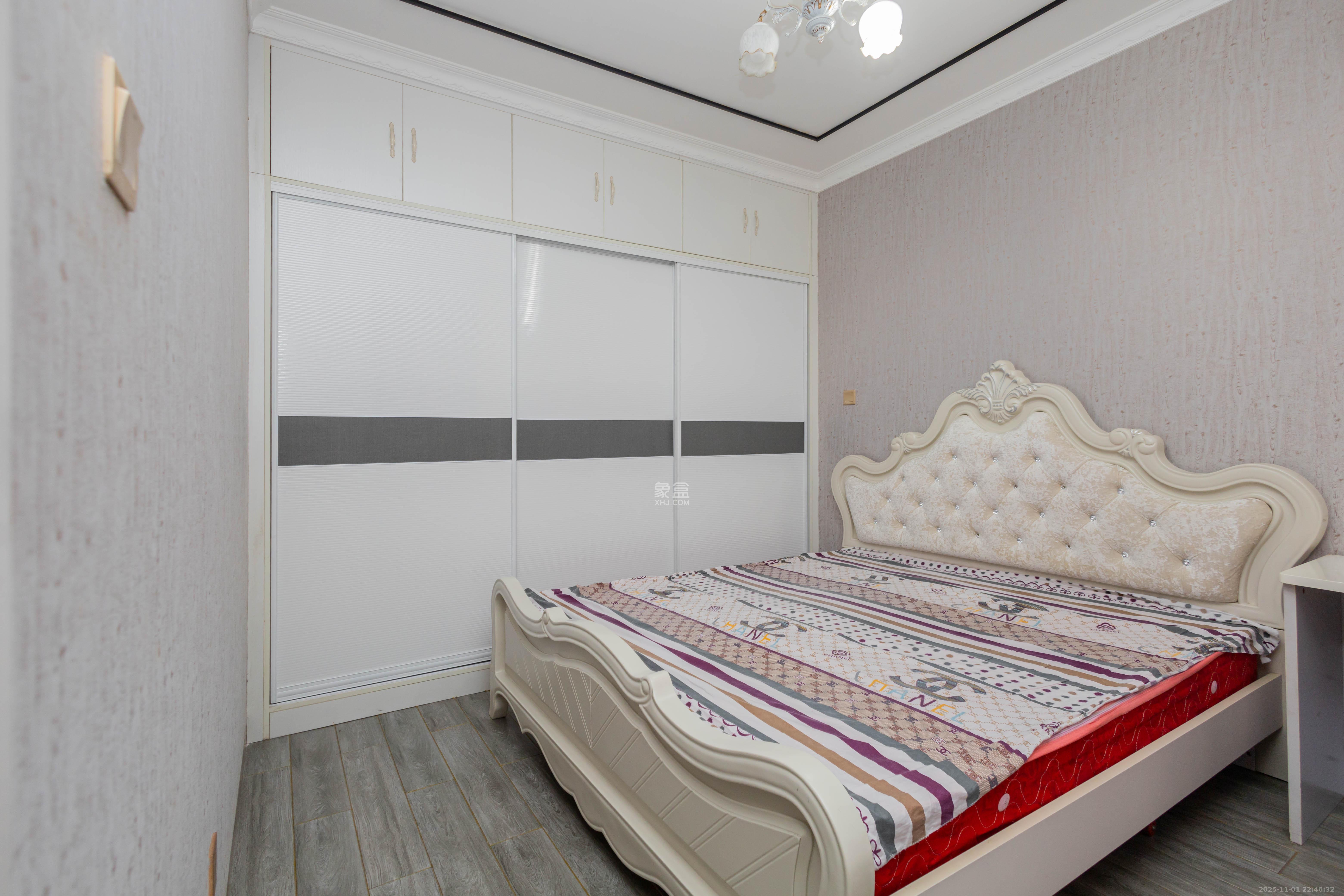 爵世名邸东湖（东湖壹号企业总部基地）  3室2厅1卫    78.0万卧室