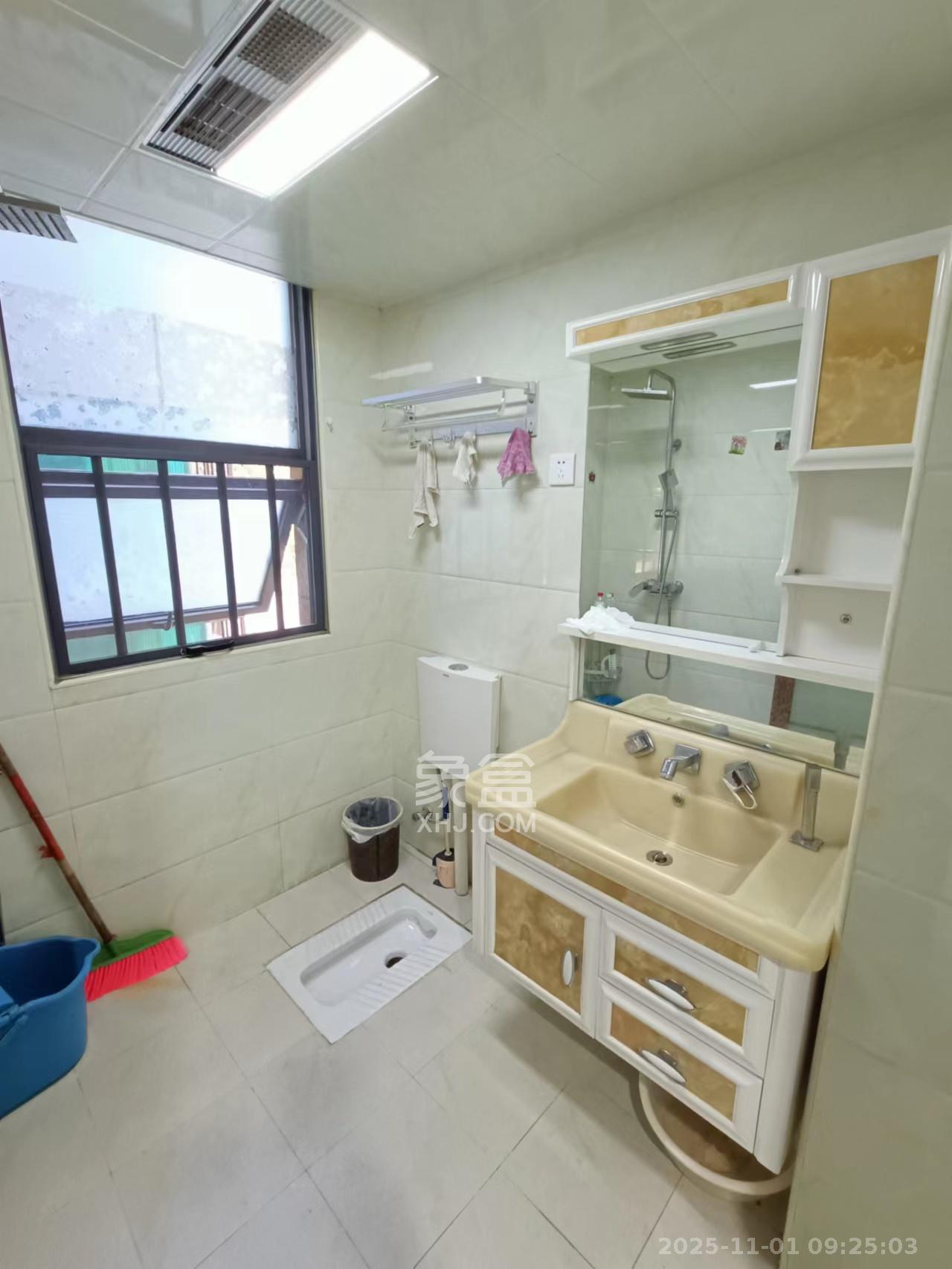 汇一城(汇壹公馆) 2室2厅1卫 1600.0元/月 汇一城(汇壹公馆) 2室2厅1卫 1600.0元/月室内图