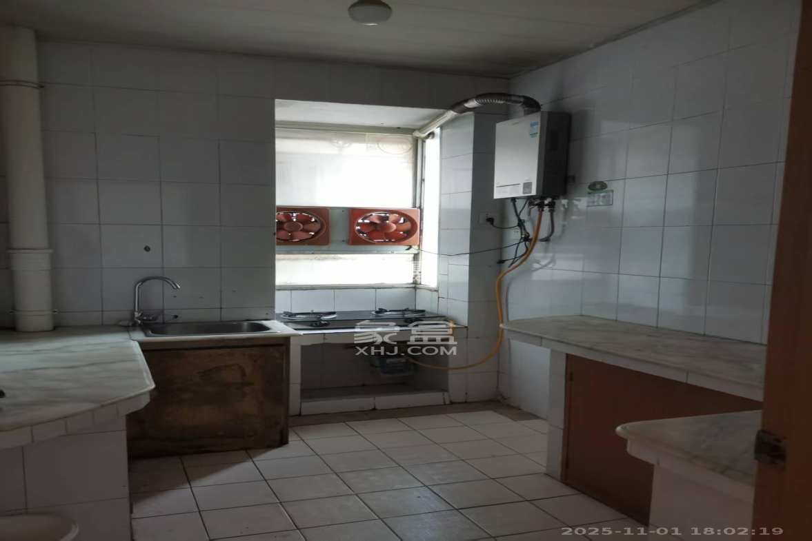 三湘小区 2室2厅1卫 1500.0元/月 三湘小区 2室2厅1卫 1500.0元/月室内图