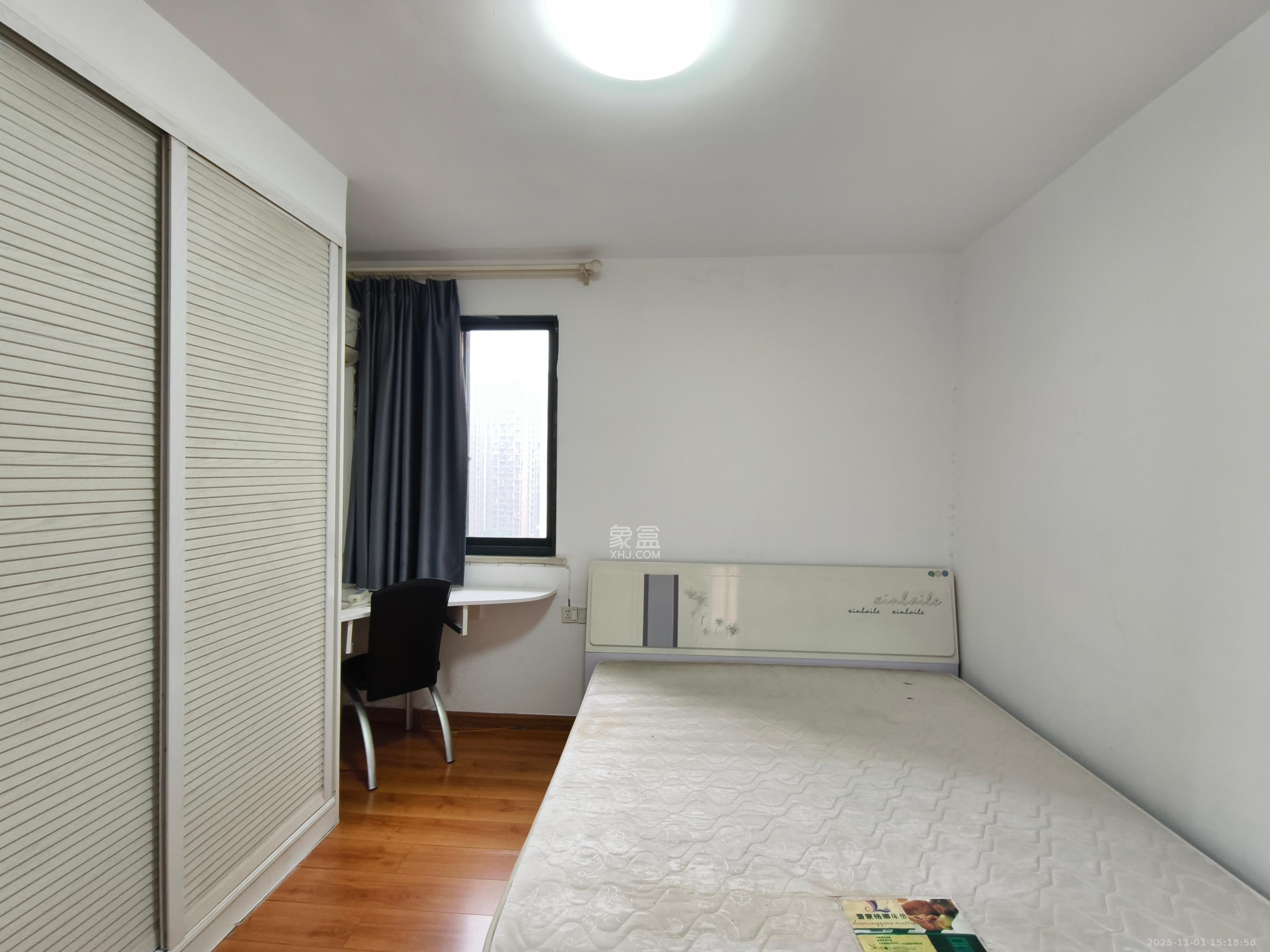 诚兴园 2室2厅1卫 2000.0元/月 诚兴园 2室2厅1卫 2000.0元/月室内图