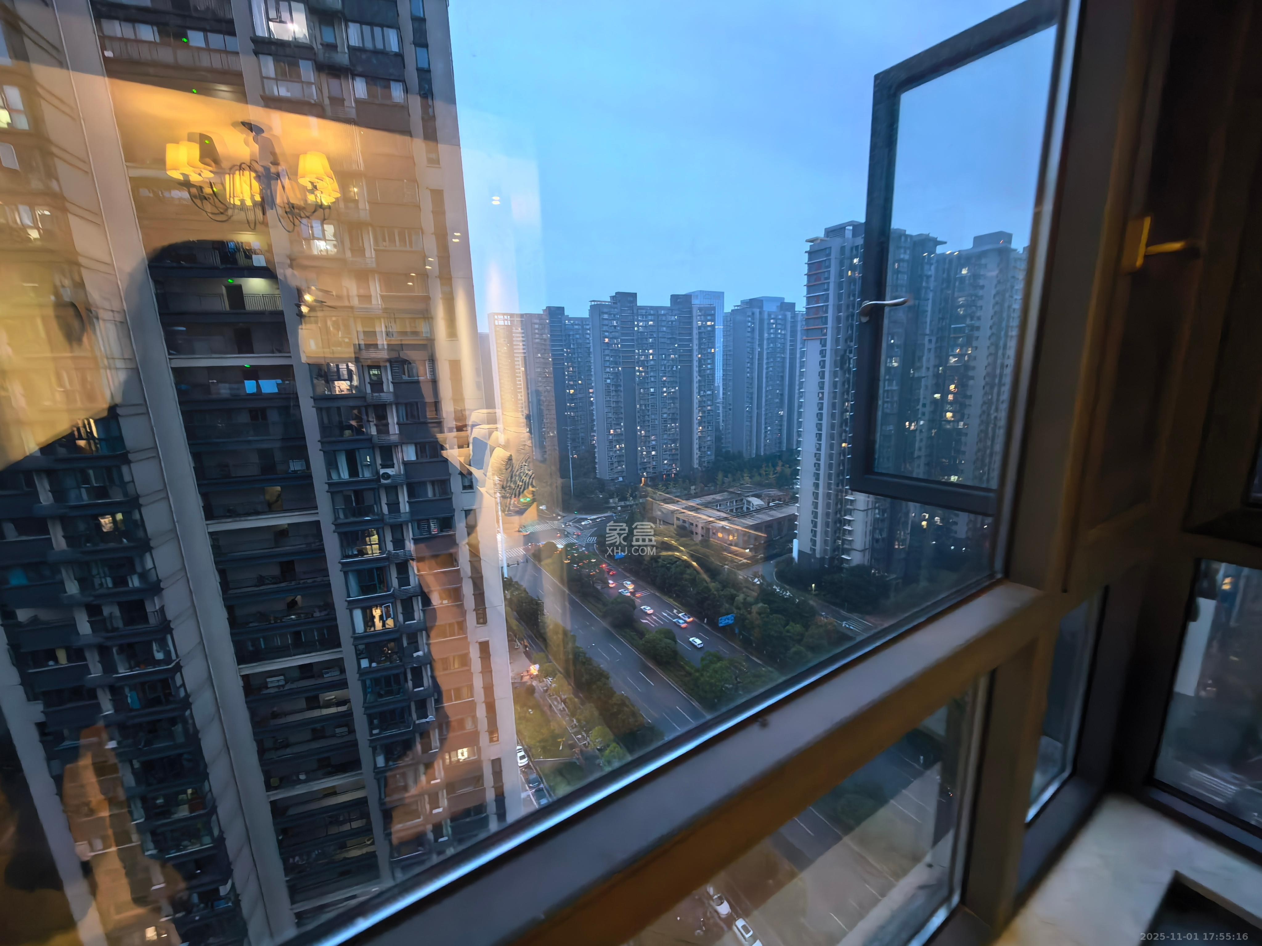 中建悦和城 3室2厅1卫 2600.0元/月 中建悦和城 3室2厅1卫 2600.0元/月室内图