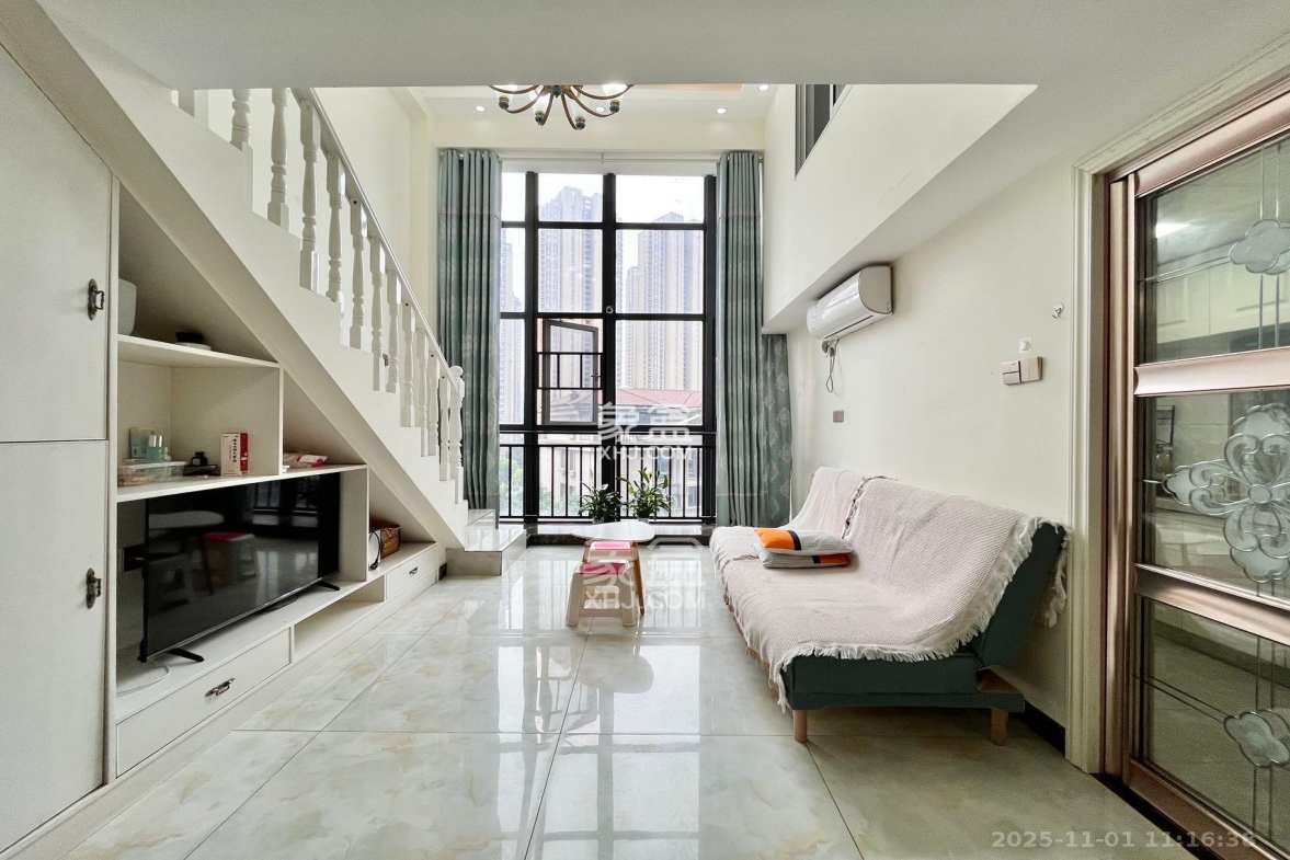 达美美立方 2室2厅2卫 2200.0元/月 达美美立方 2室2厅2卫 2200.0元/月室内图