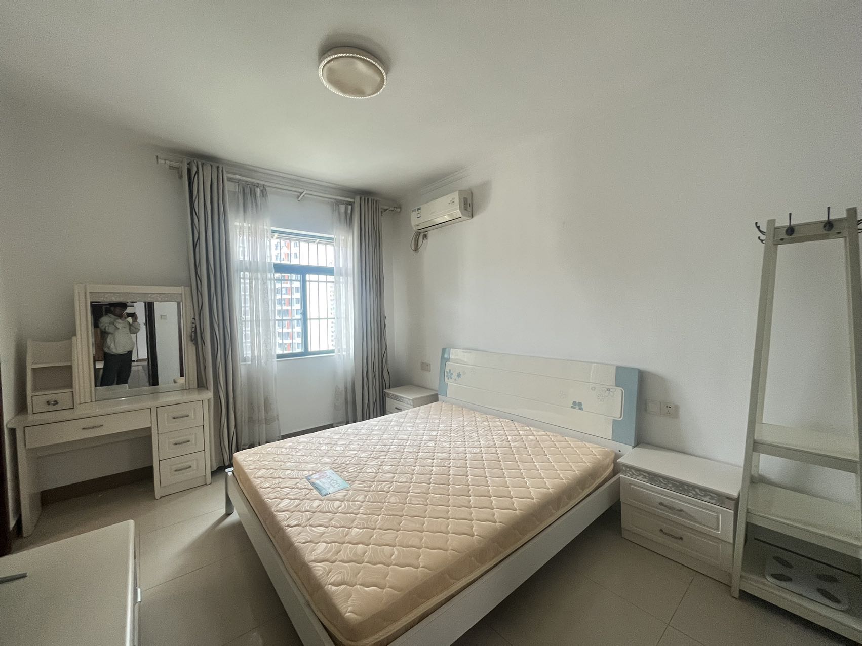 东盛名苑  3室2厅2卫    2800.0元/月 东盛名苑  3室2厅2卫    2800.0元/月室内图