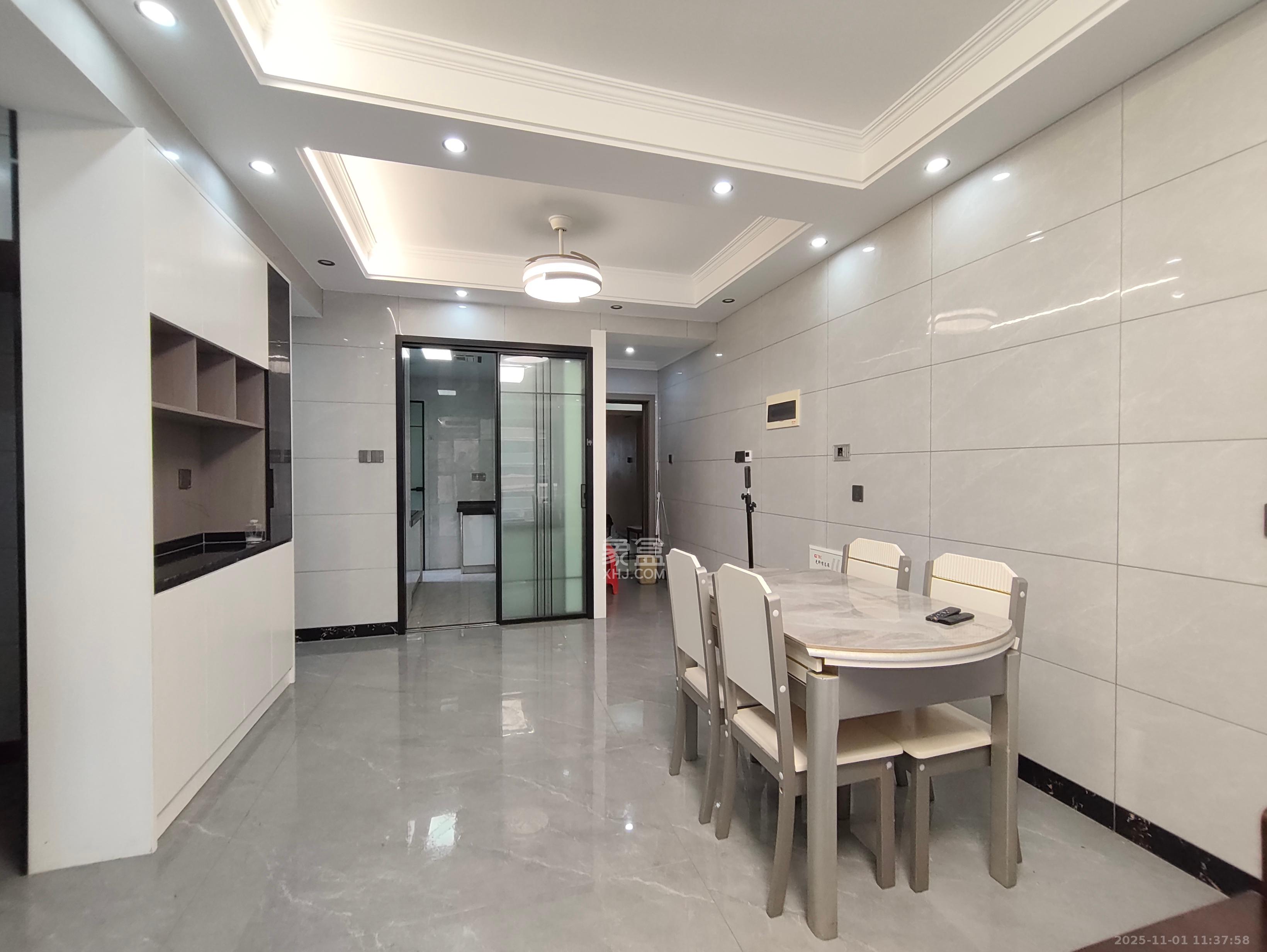 深业喜汇  3室2厅1卫    2300.0元/月室内图