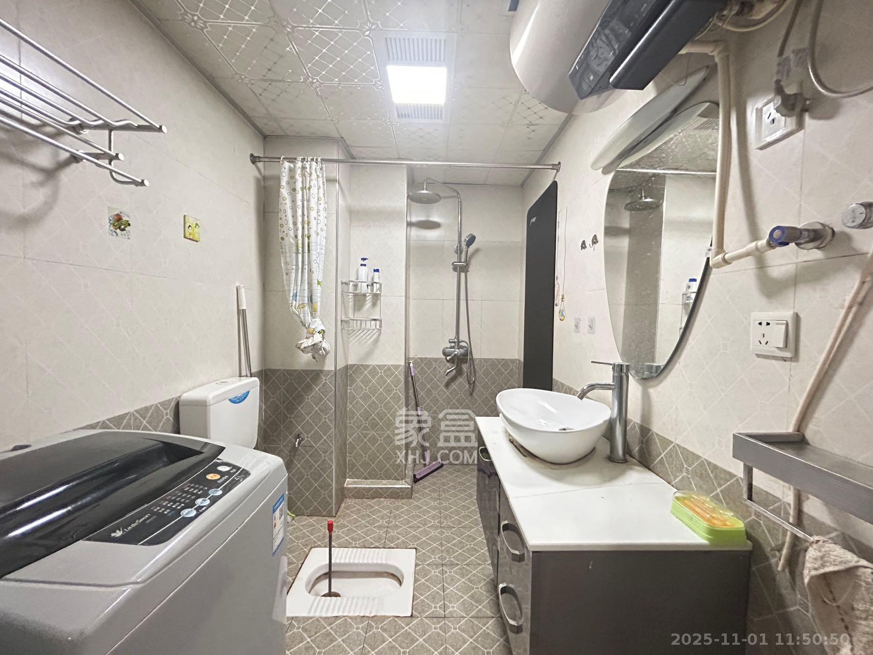 东宸19公馆  1室1厅1卫    1800.0元/月 东宸19公馆  1室1厅1卫    1800.0元/月室内图