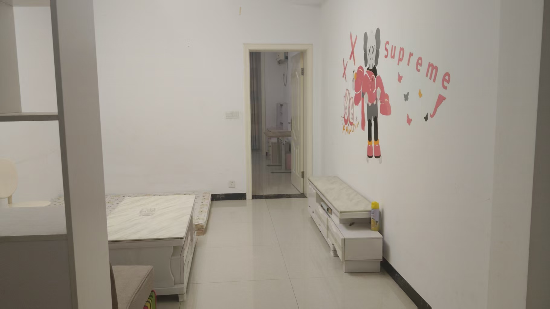 银城市场小区  1室2厅1卫    700.0元/月