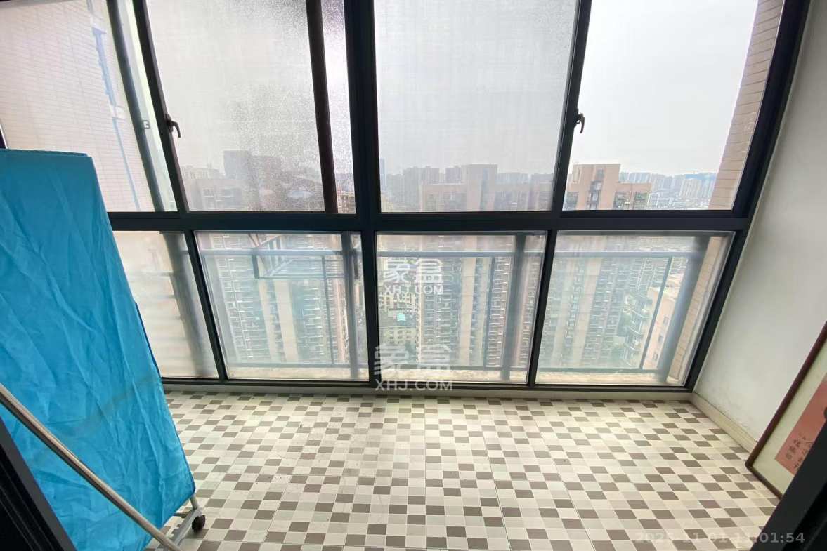 钱隆首府(福晟御园) 3室1厅1卫 3100.0元/月 钱隆首府(福晟御园) 3室1厅1卫 3100.0元/月室内图