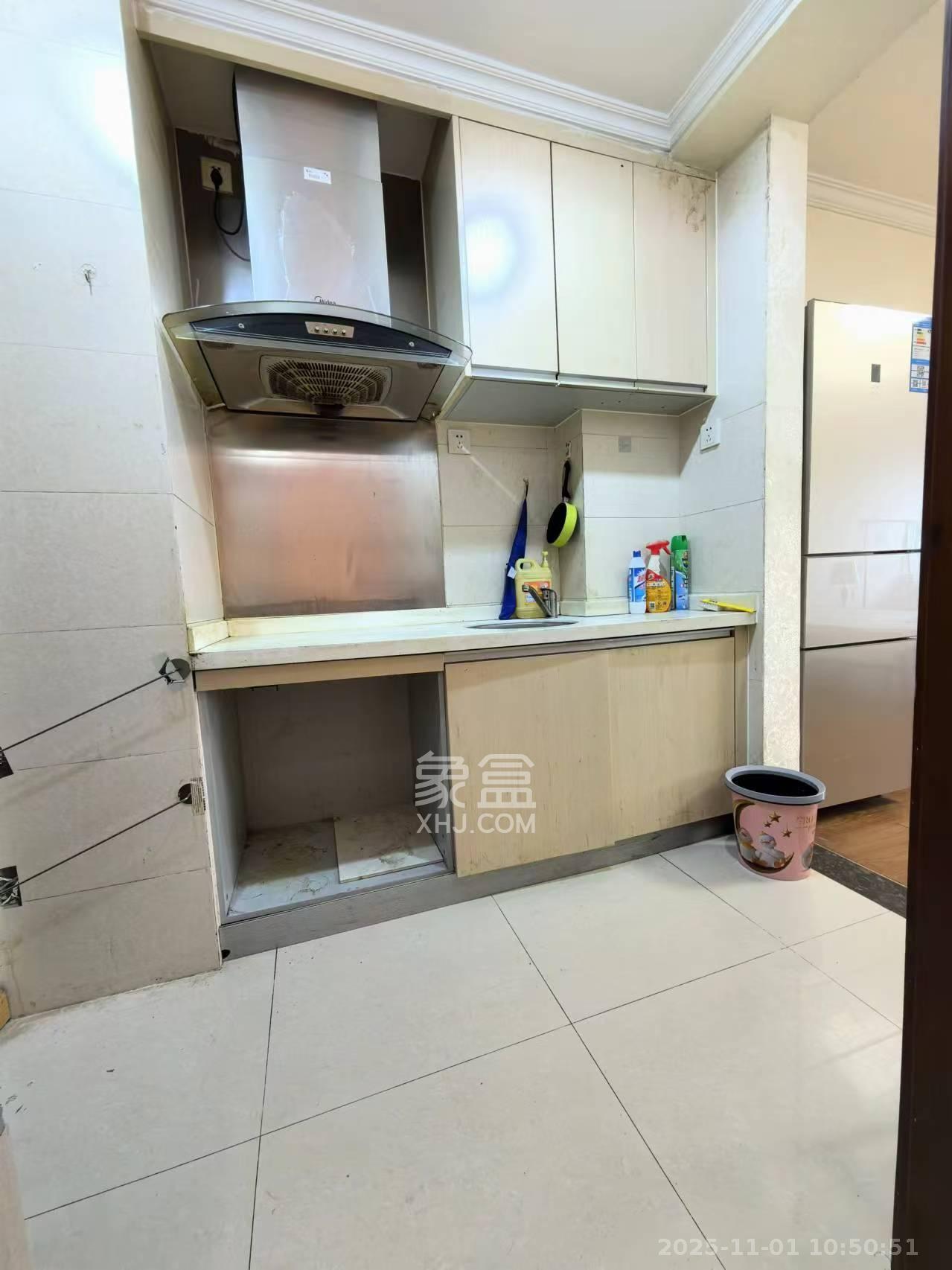 兰亭优壳（隽峰苑）  1室1厅1卫    1500.0元/月室内图