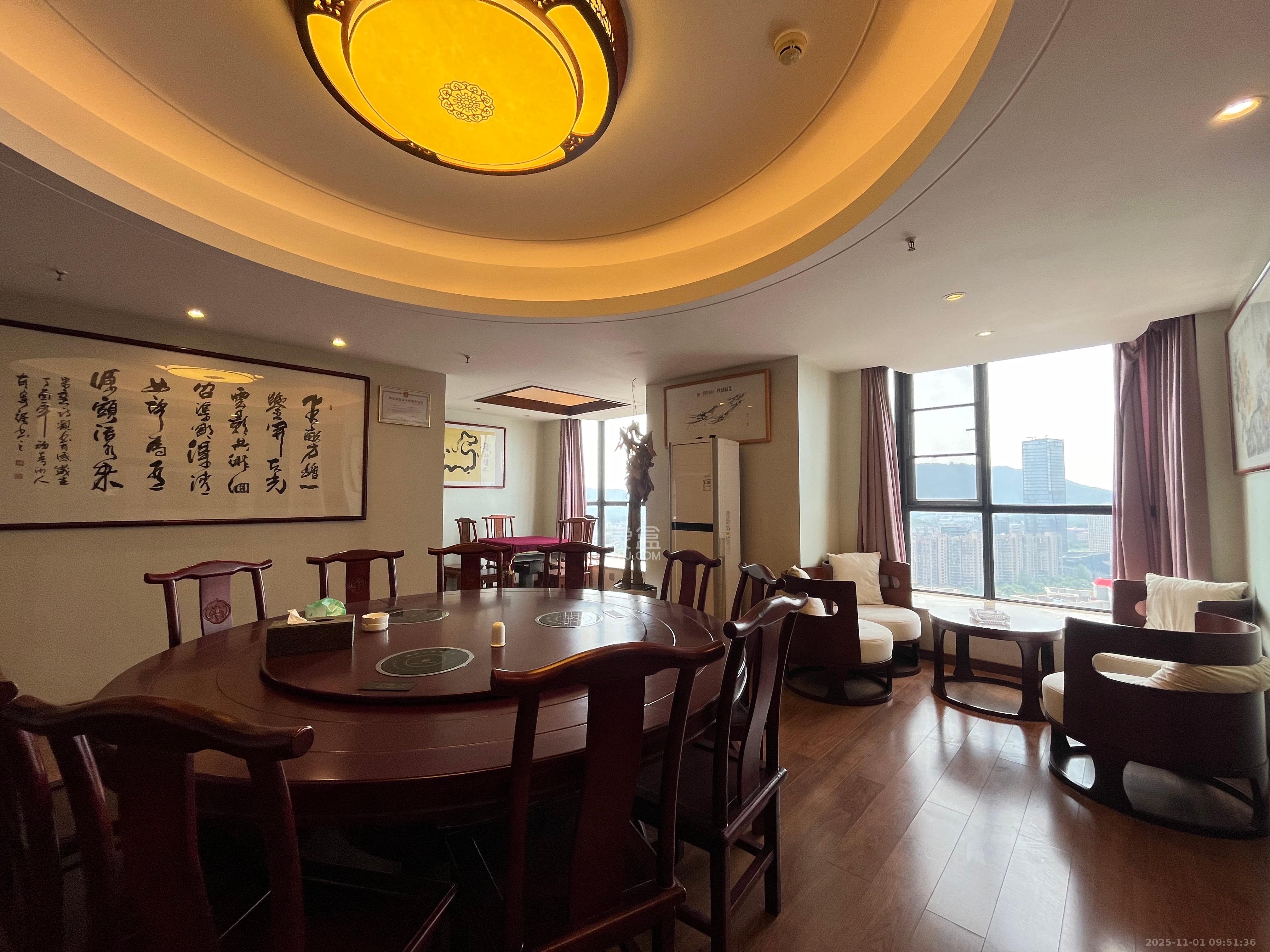 佳兴国际汇  1室2厅1卫    1800.0元/月室内图