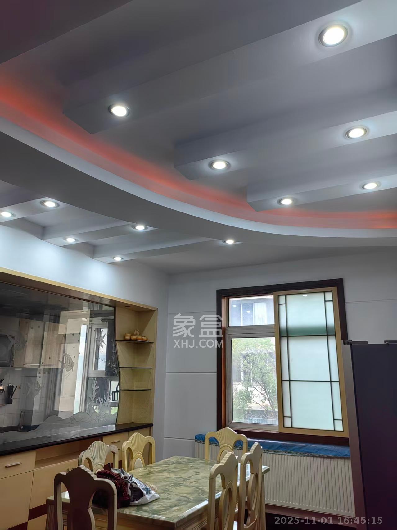 丹桂苑(国防科技大学单位房）  4室2厅2卫    3400.0元/月室内图