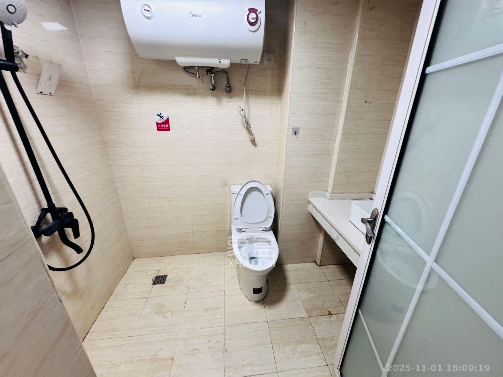 创世纪广场  1室1厅1卫    1200.0元/月室内图