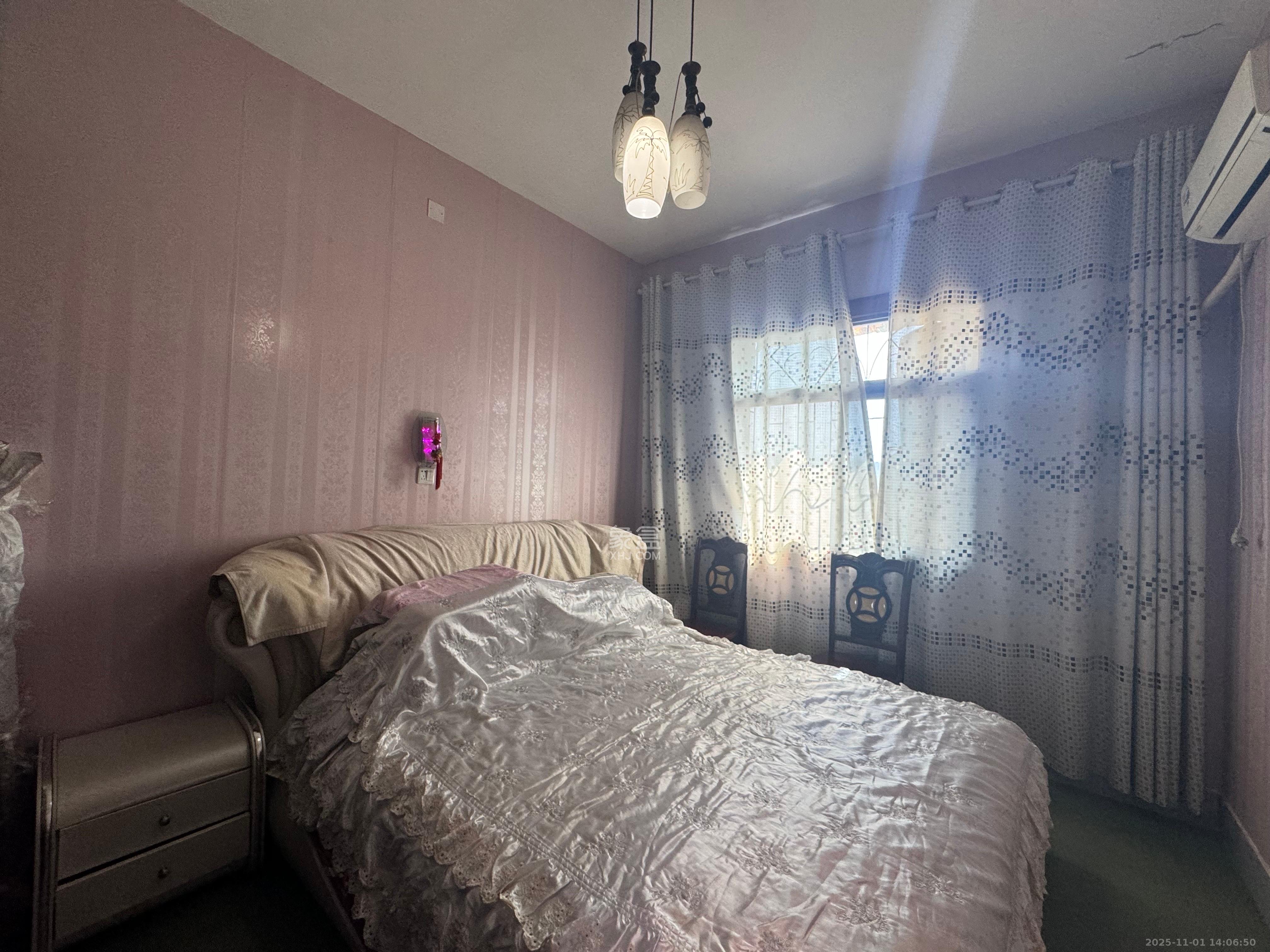 湖南师大张公岭校区宿舍 2室2厅1卫 1200.0元/月 湖南师大张公岭校区宿舍 2室2厅1卫 1200.0元/月室内图