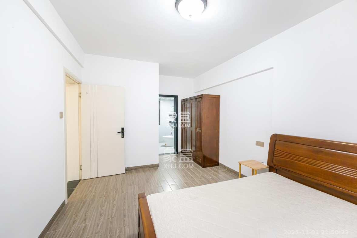 润和滨江府 4室2厅2卫 128.0万 润和滨江府 4室2厅2卫 128.0万卧室