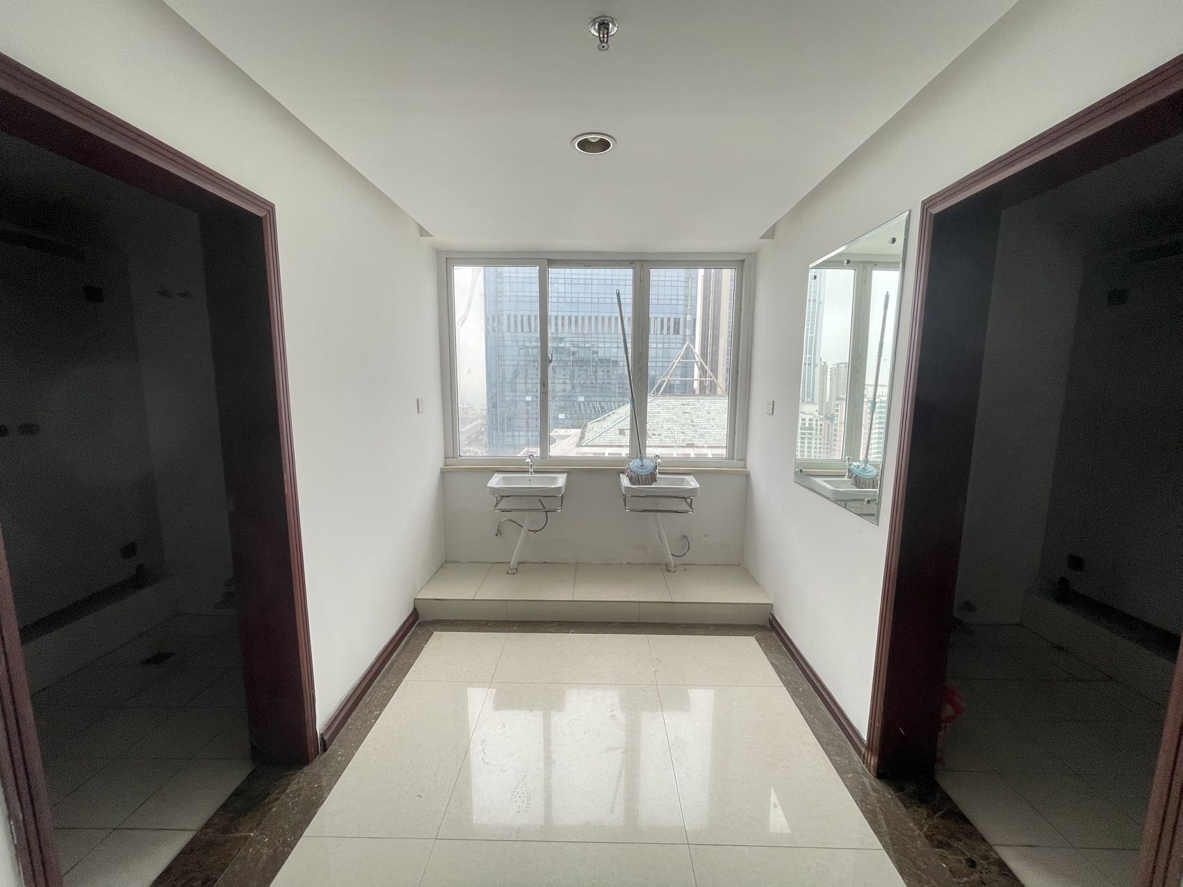 北京大厦  6室2厅4卫    13000.0元/月室内图