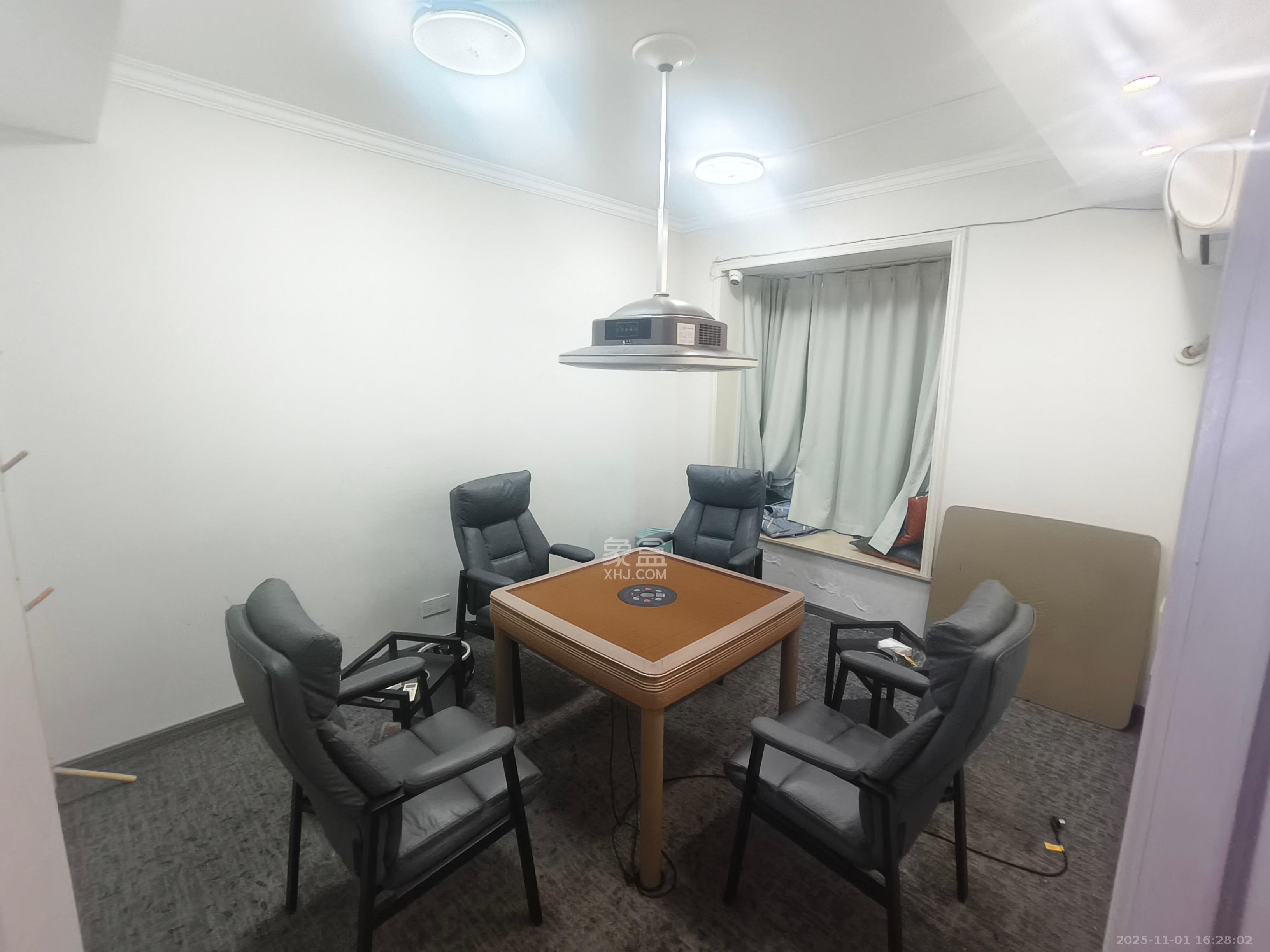 湘江世纪城富湾国际  4室2厅2卫    10000.0元/月室内图