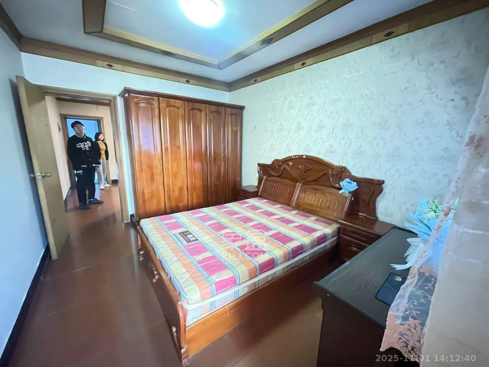 咸嘉花园  1室1厅1卫    1450.0元/月室内图