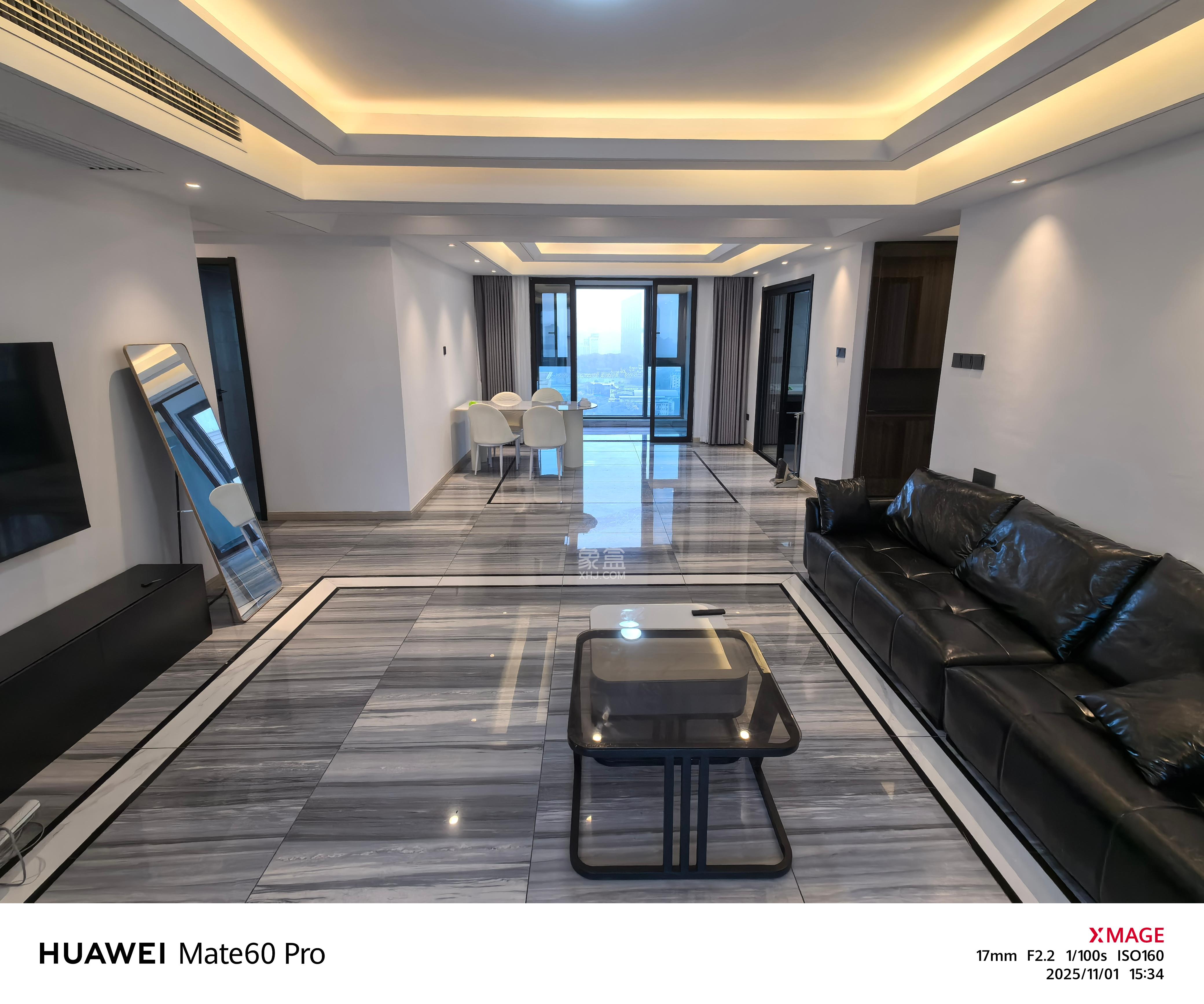 臻园  4室2厅2卫    5000.0元/月