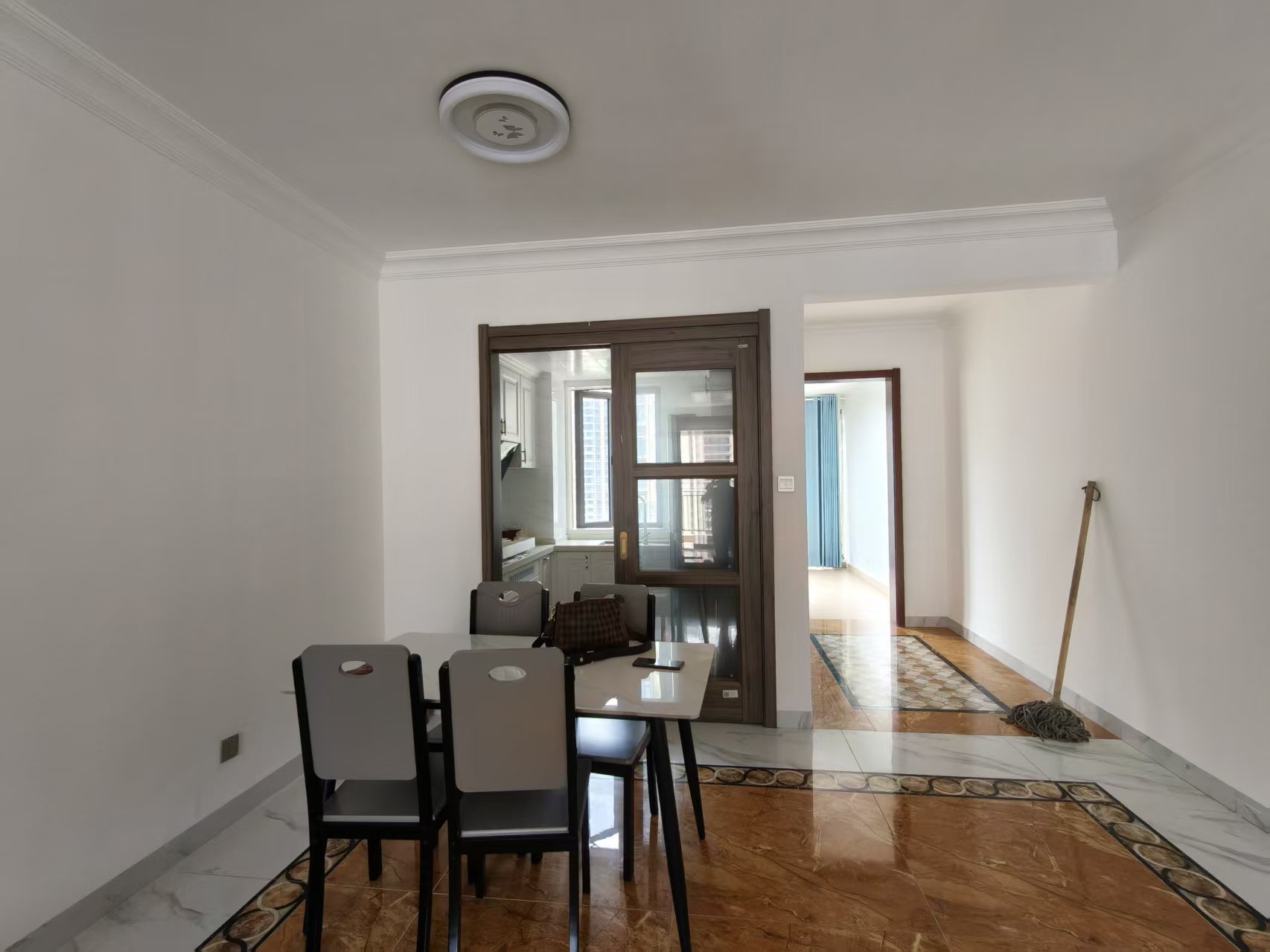 碧桂园梓山府 4室2厅2卫 87.8万 碧桂园梓山府 4室2厅2卫 87.8万室内图