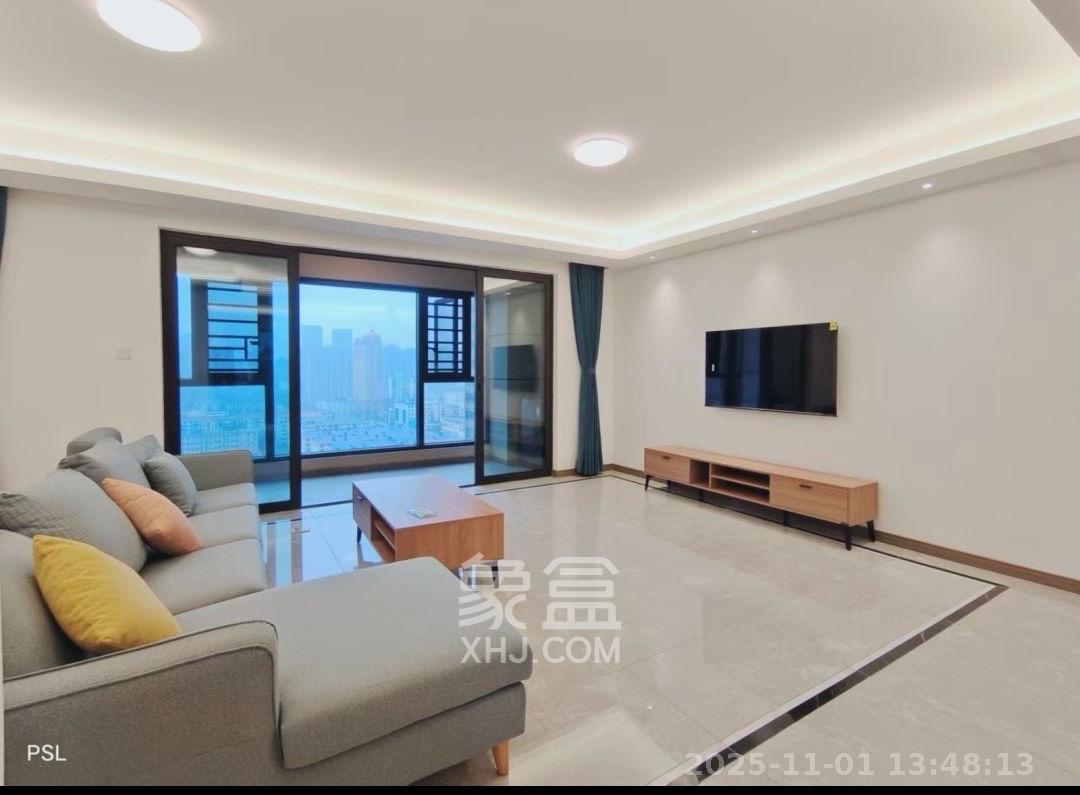 龙湖铂金中心（龙湖春江郦城）  3室2厅2卫    4500.0元/月室内图