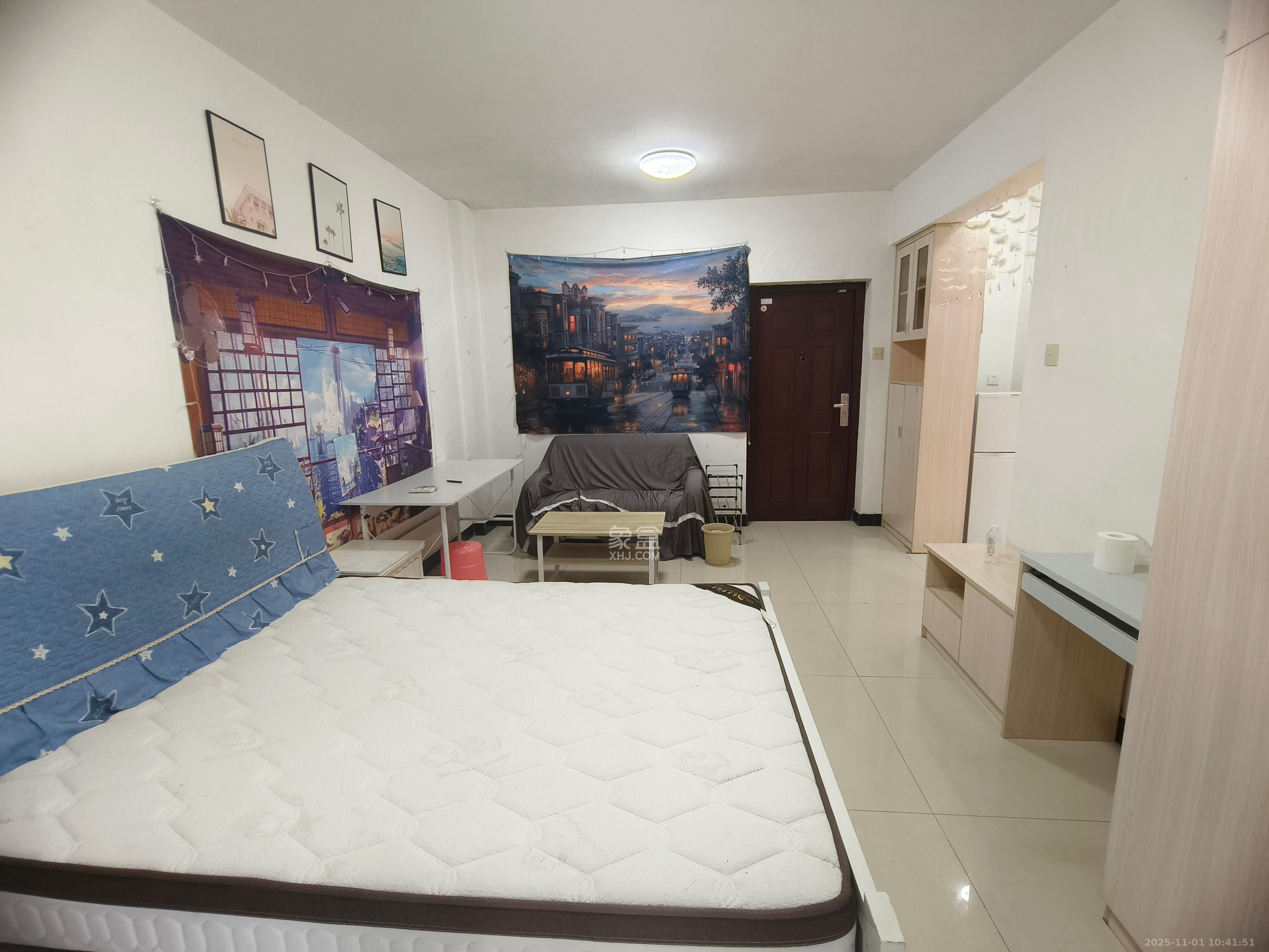 西城龙庭  1室1厅1卫    1500.0元/月 西城龙庭  1室1厅1卫    1500.0元/月室内图